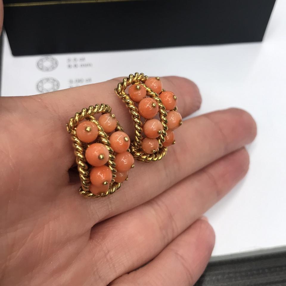 David Webb Pink Coral Gold Earrings In Good Condition In New York, NY