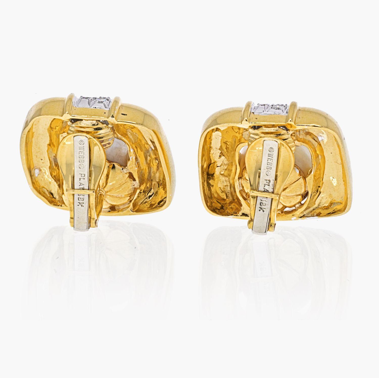 Moderne David Webb Boucles d'oreilles en platine et or 18 carats avec perles douces en forme de coussin et diamants en vente