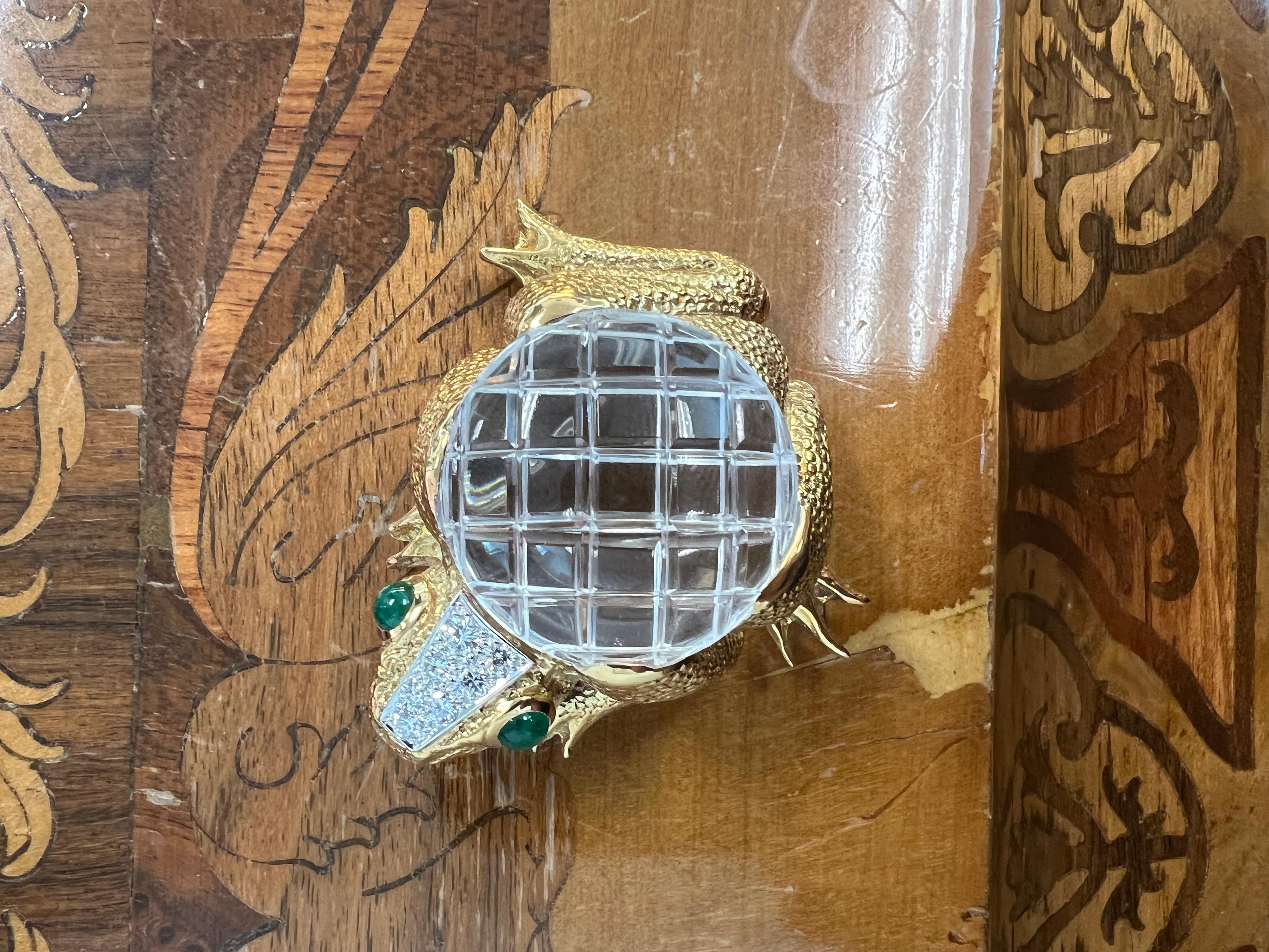 DAVID WEBB Broche pendentif grenouille en platine, 18k, cristal de roche, émeraude et diamant en vente 2