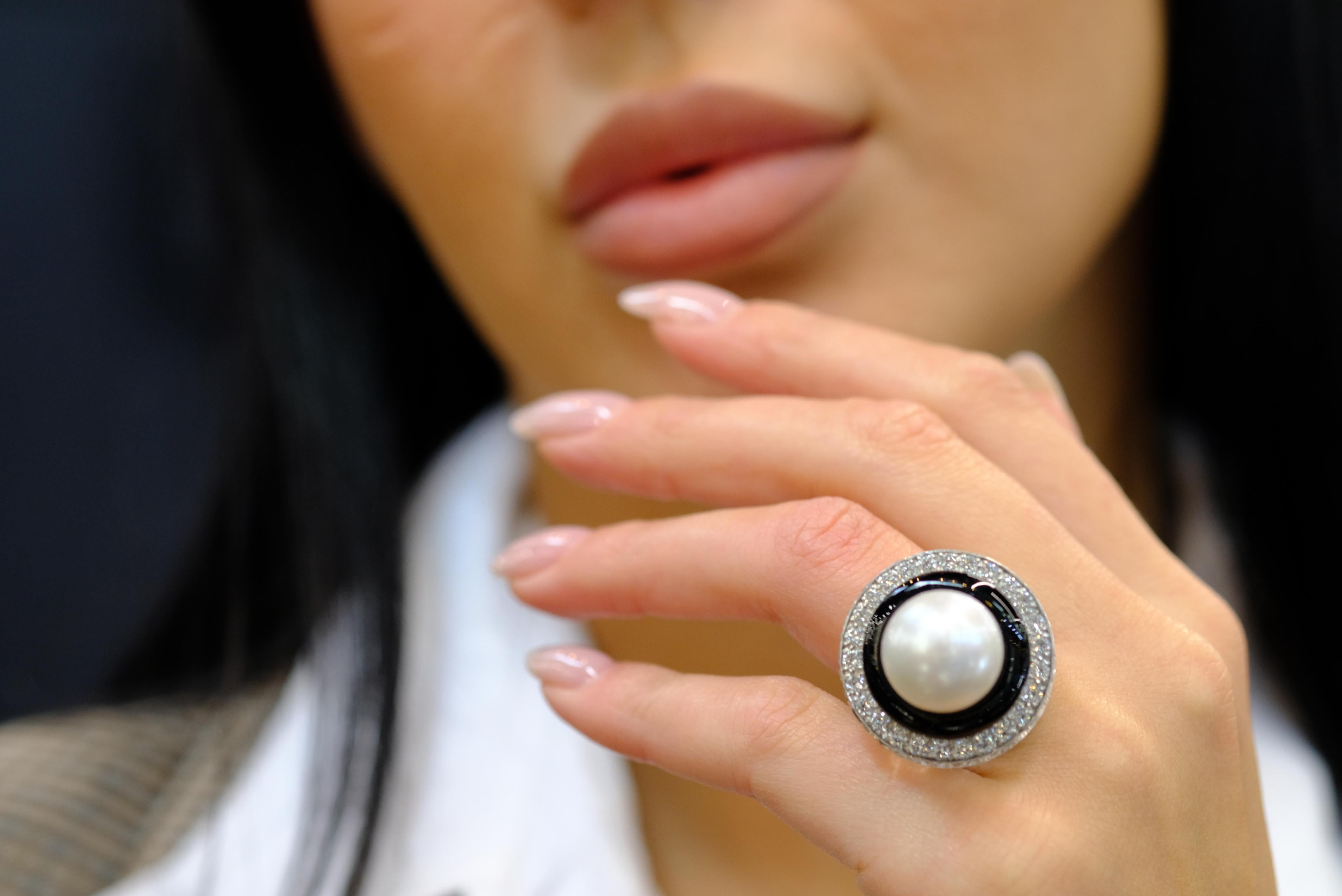 David Webb Platine et or blanc 18K Cristal de roche, diamants, émail noir, perle en vente 8