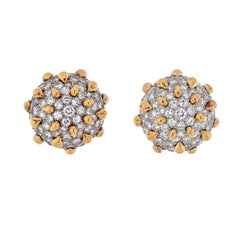 David Webb Clips d'oreilles en forme de dôme en platine et or jaune 18 carats avec diamants 16 carats