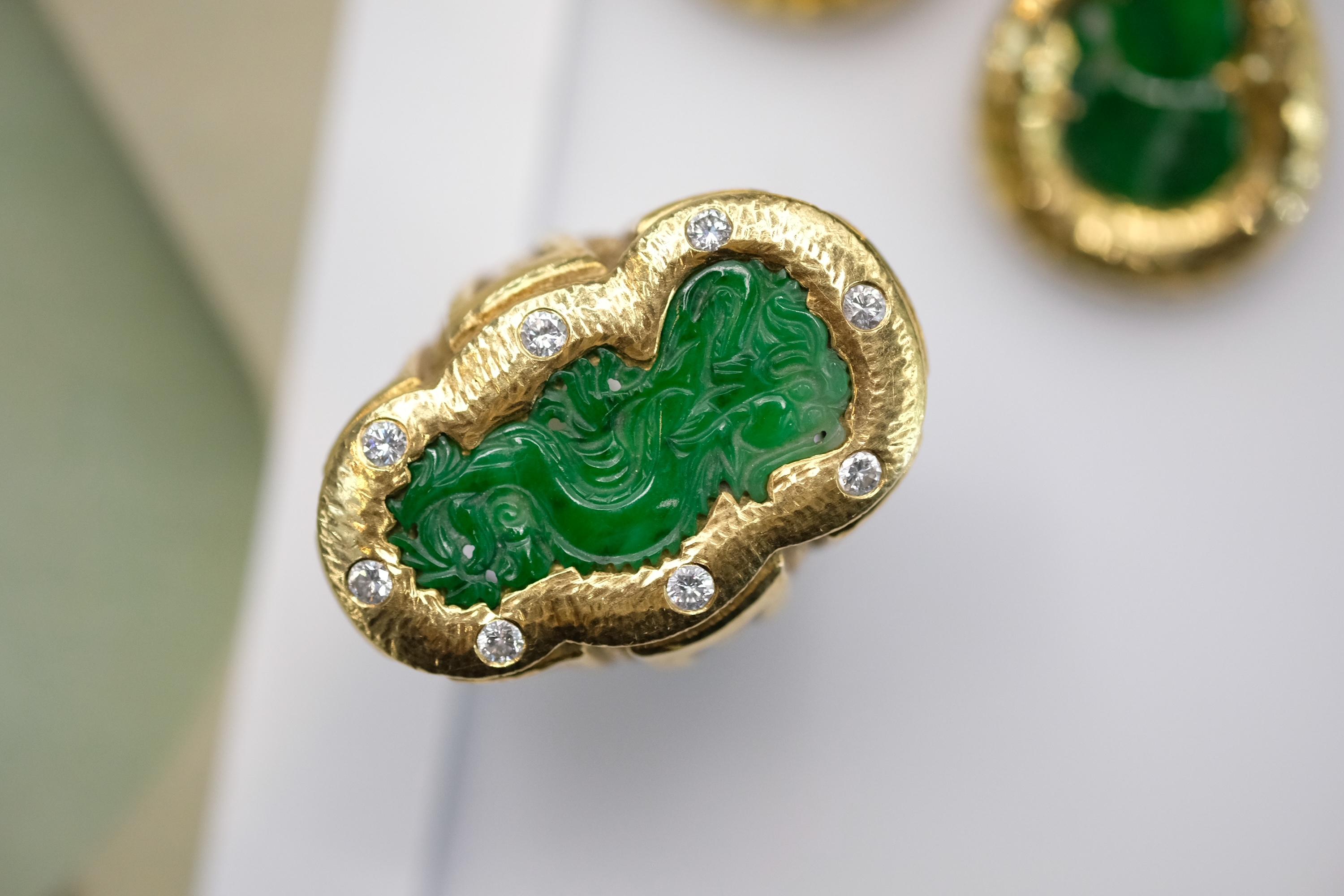 David Webb 18K Yellow Gold 1970's Carved Jade Dragon Style Ring For Sale 5