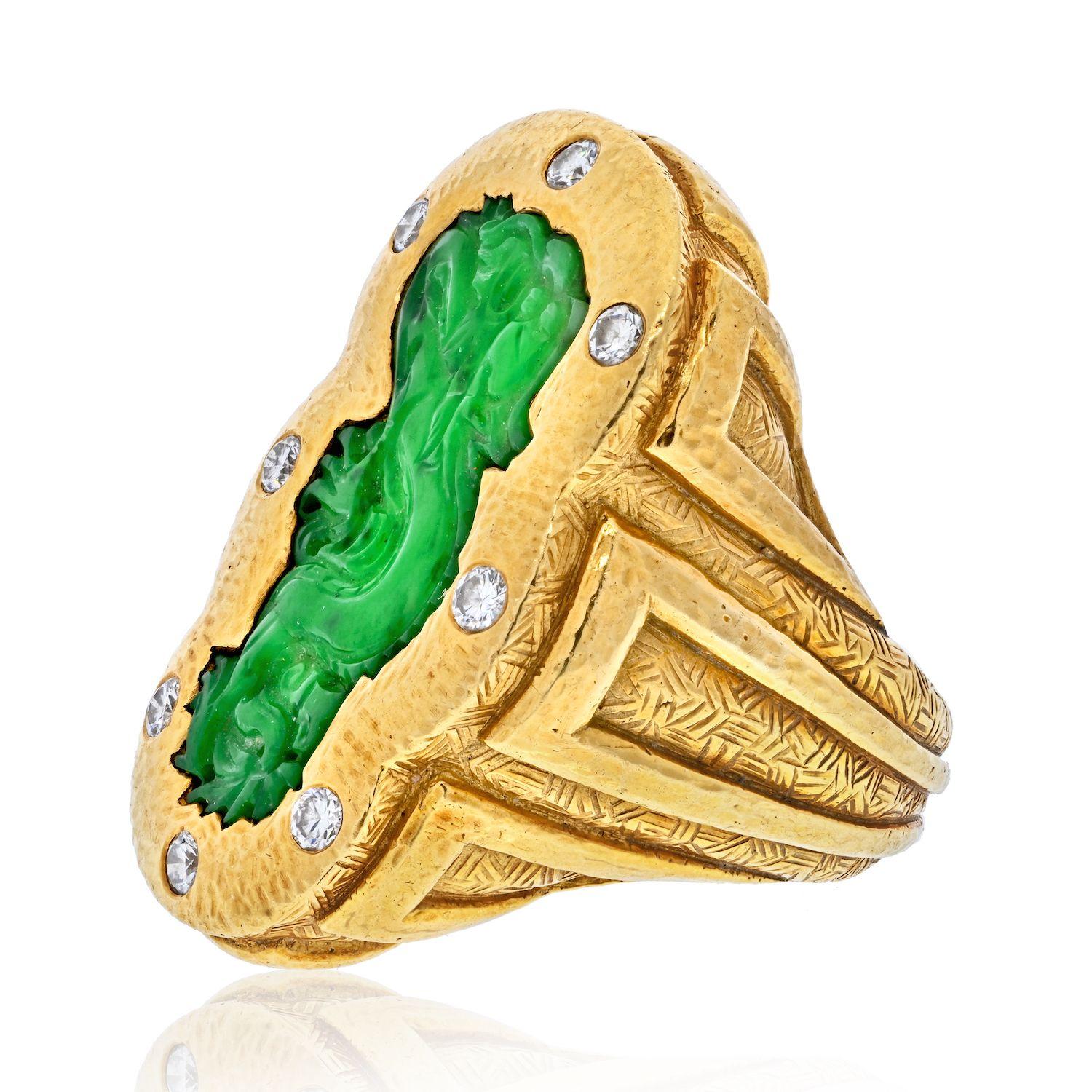 Modern David Webb Platinum & 18K Yellow Gold 1970's Carved Jade Dragon Style Ring For Sale