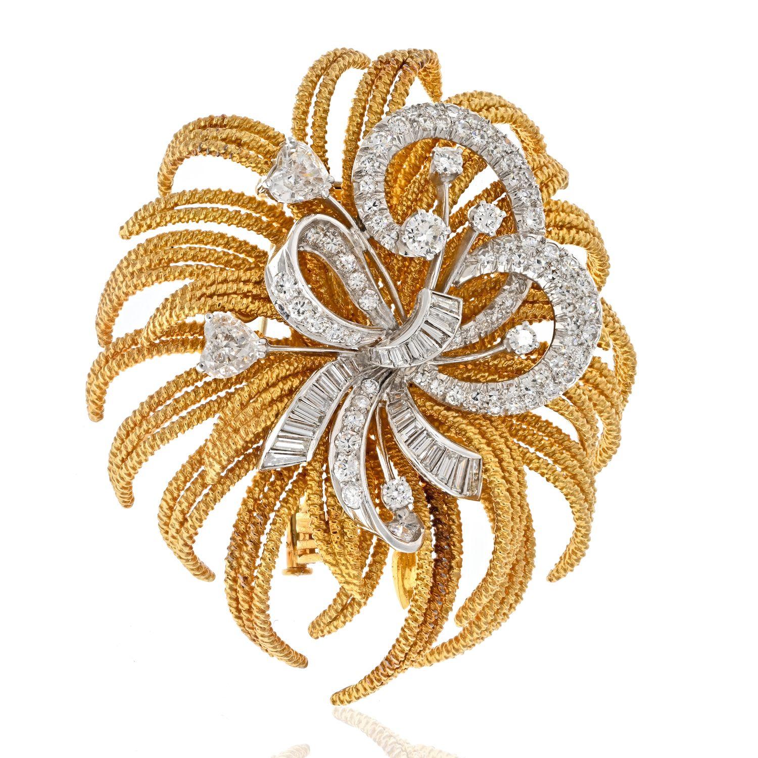 David Webb Platinum & 18K Yellow Gold 8 Carat Diamond Spray Brooch In Excellent Condition For Sale In New York, NY