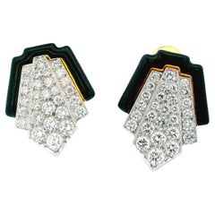 David Webb Orecchini a clip in platino e oro giallo 18 carati con smalto nero e diamanti