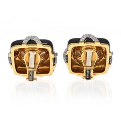 Pendientes David Webb de platino y oro amarillo de 18 quilates con esmalte negro, diamantes y perlas