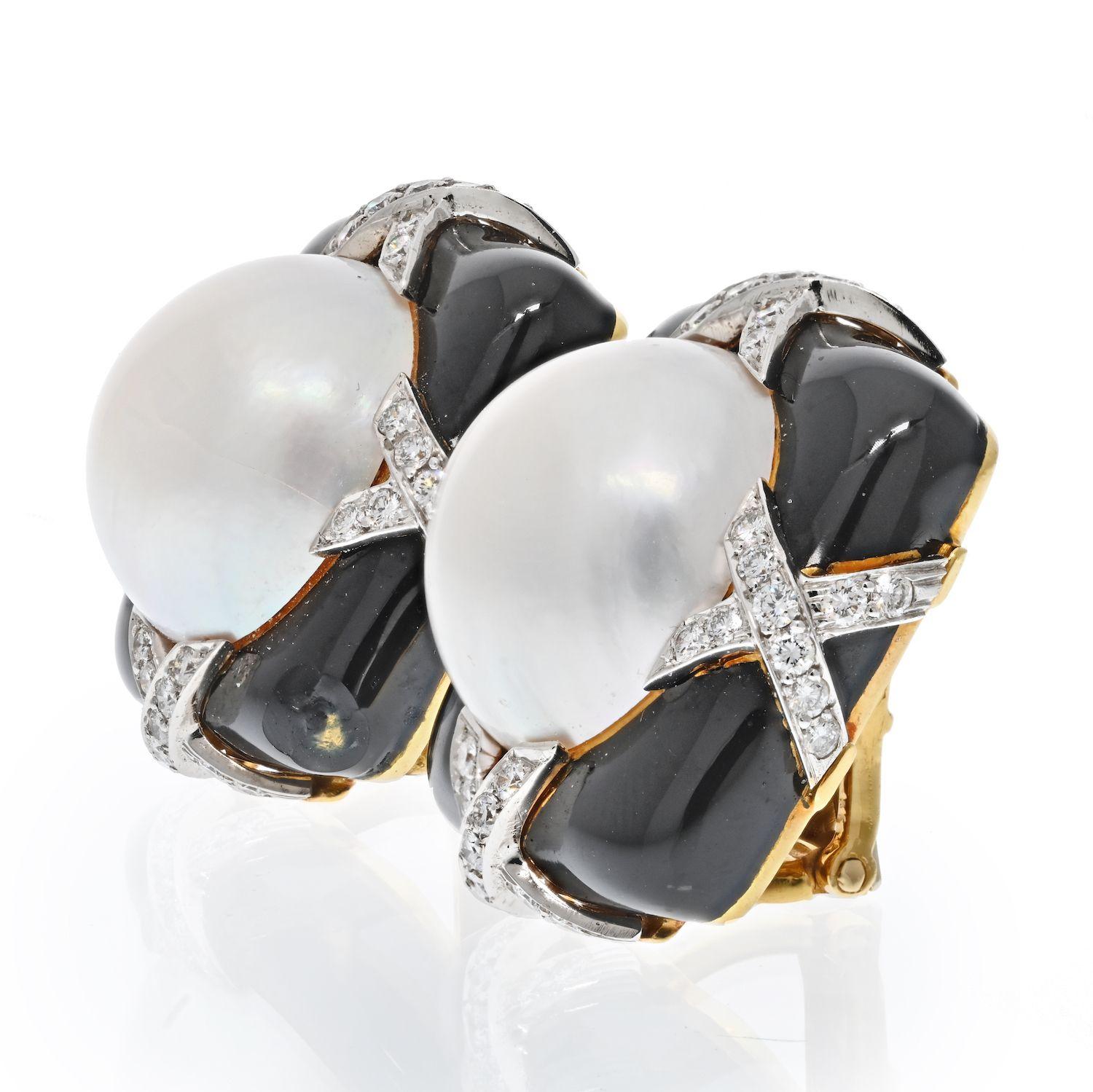 David Webb Platinum & 18K Yellow Gold Black Enamel, Diamond and Pearl Earrings In Good Condition For Sale In New York, NY