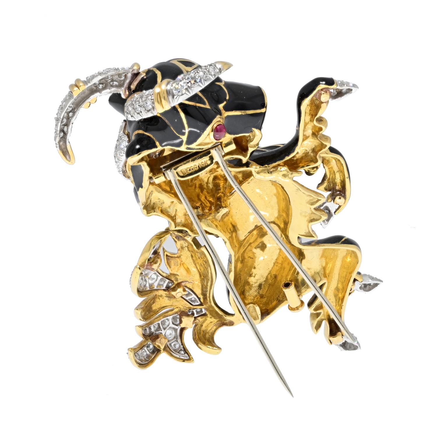 David Webb Platinum & 18K Yellow Gold Black Enamel Diamond Goat Brooch In Excellent Condition For Sale In New York, NY