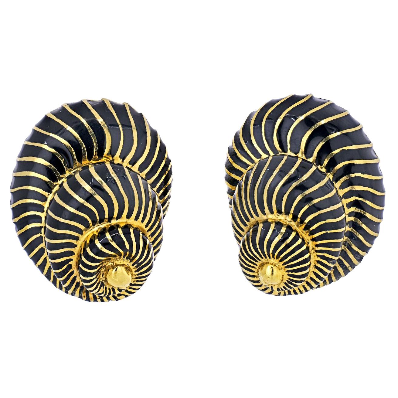 David Webb Platinum & 18K Yellow Gold Black Enamel Seashell Earrings For Sale