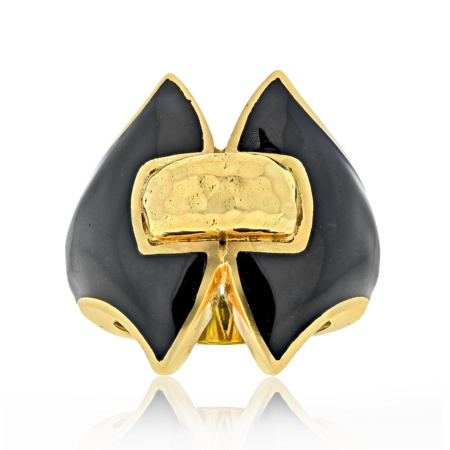 David Webb Platinum & 18K Yellow Gold Black Enamel Vintage Ring For Sale 2
