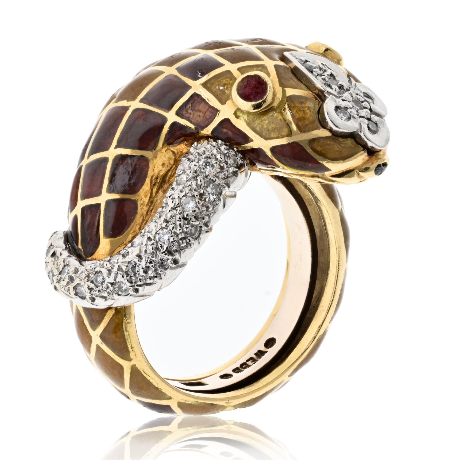 Modern David Webb 18K Yellow Gold Enamel Diamond Snake Serpent Ring For Sale