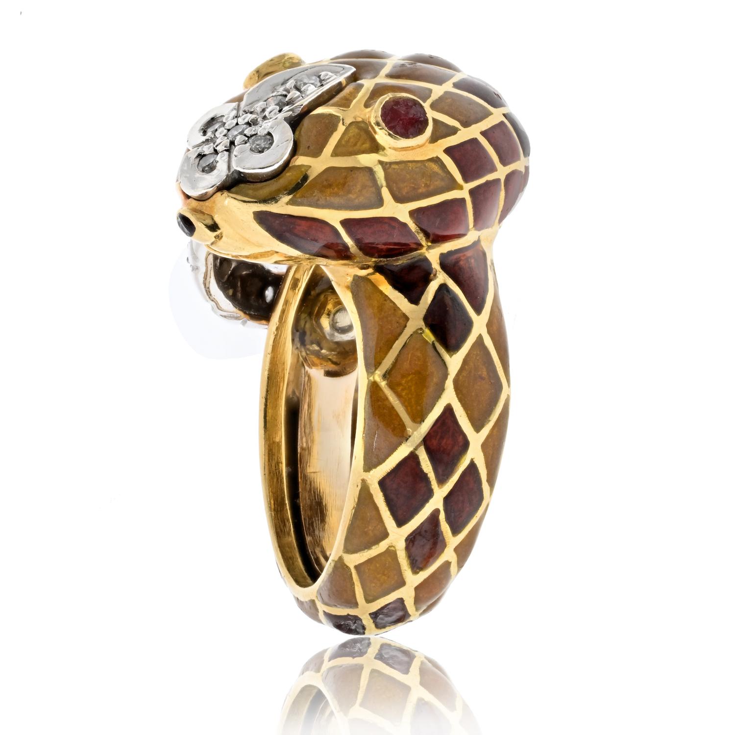 Round Cut David Webb 18K Yellow Gold Enamel Diamond Snake Serpent Ring For Sale