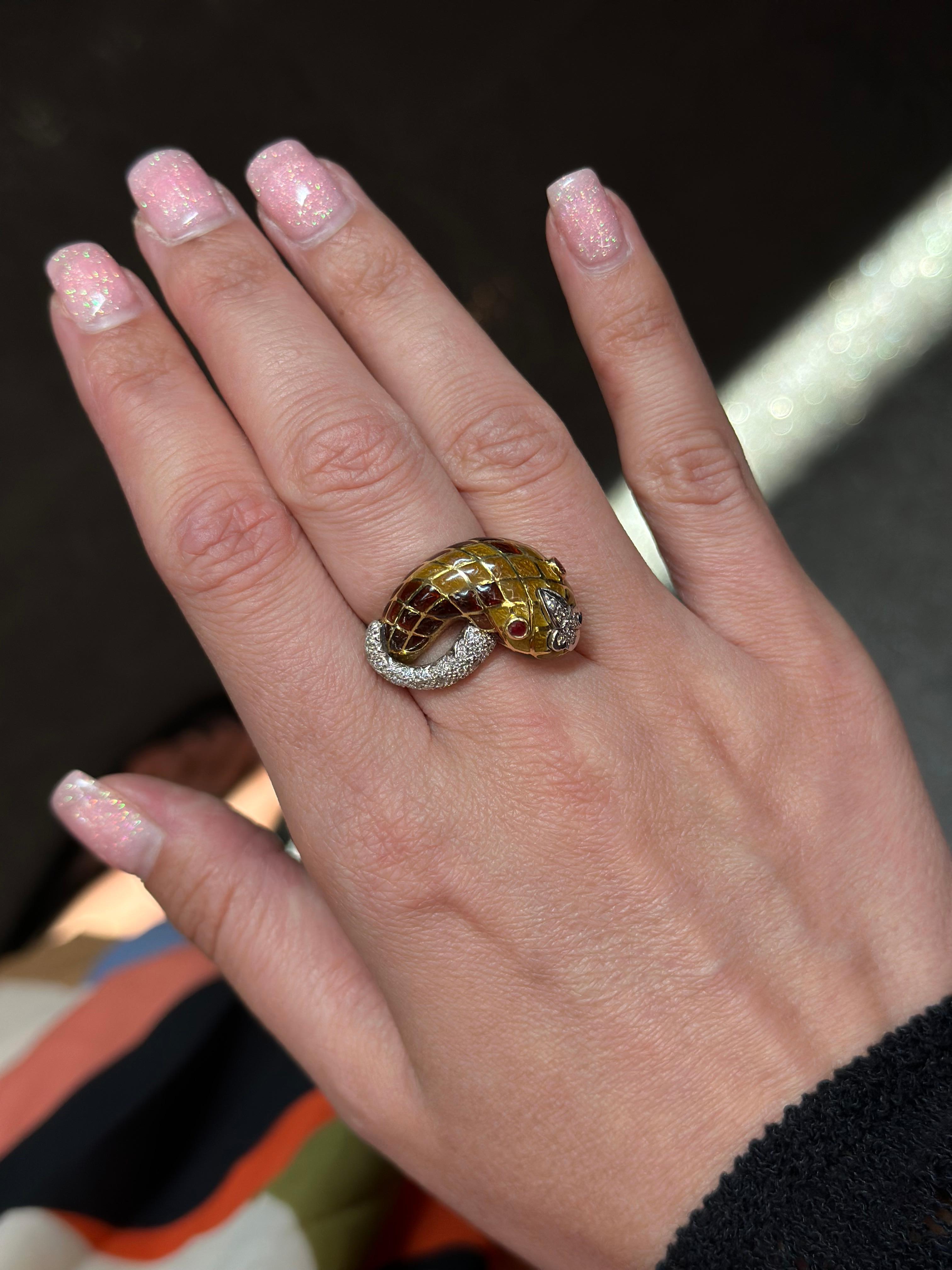 David Webb 18K Yellow Gold Enamel Diamond Snake Serpent Ring For Sale 2