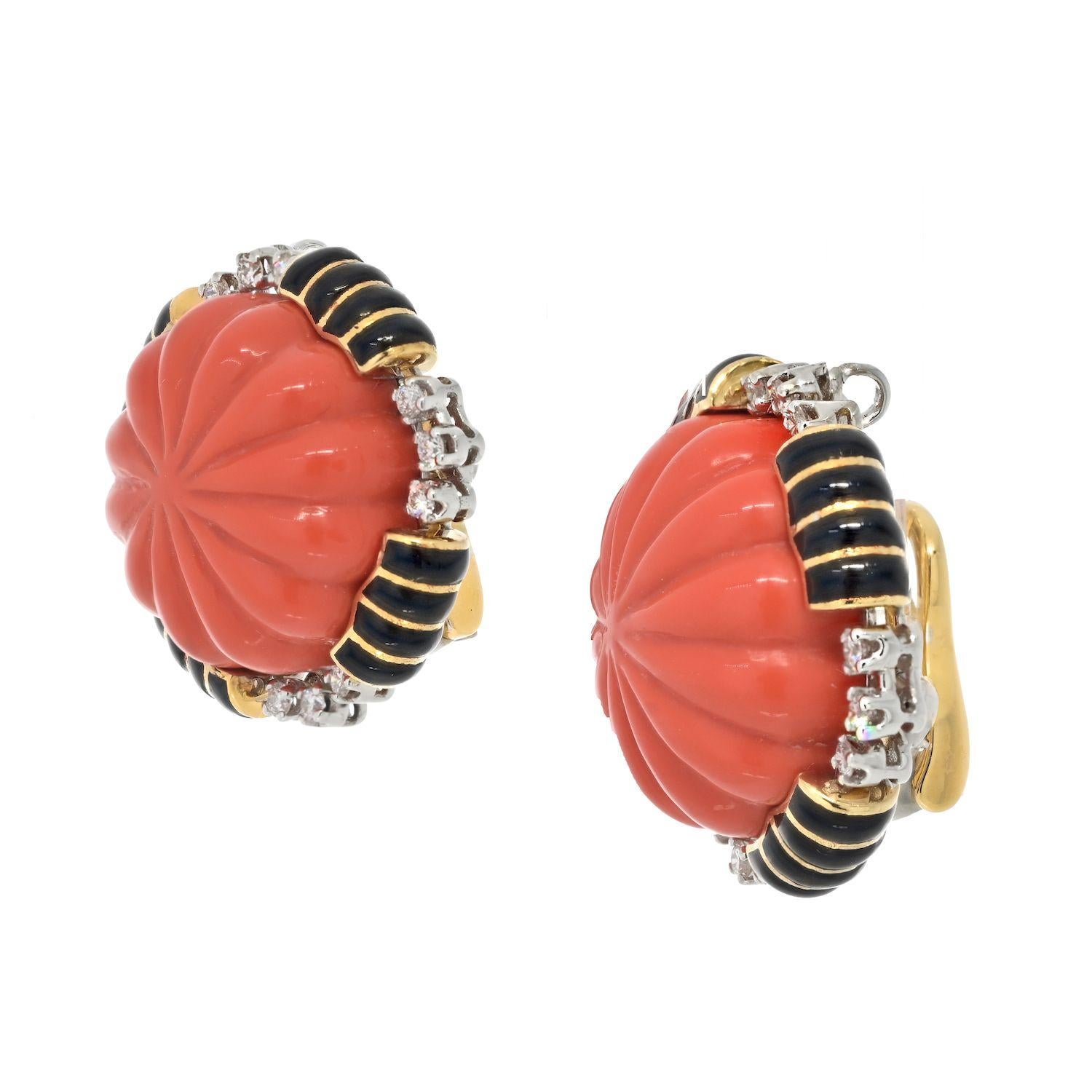 David Webb Platinum & 18K Yellow Gold Carved Coral Bombe Diamond Earrings In Excellent Condition For Sale In New York, NY
