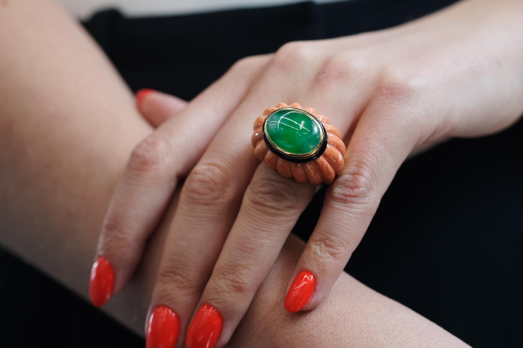 David Webb Platinum & 18K Yellow Gold Carved Coral, Jade and Black Enamel Ring For Sale 2