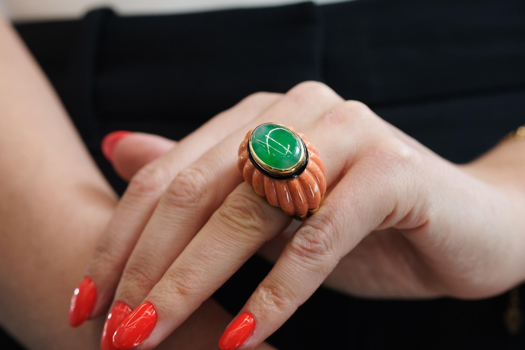 David Webb Platinum & 18K Yellow Gold Carved Coral, Jade and Black Enamel Ring For Sale 3