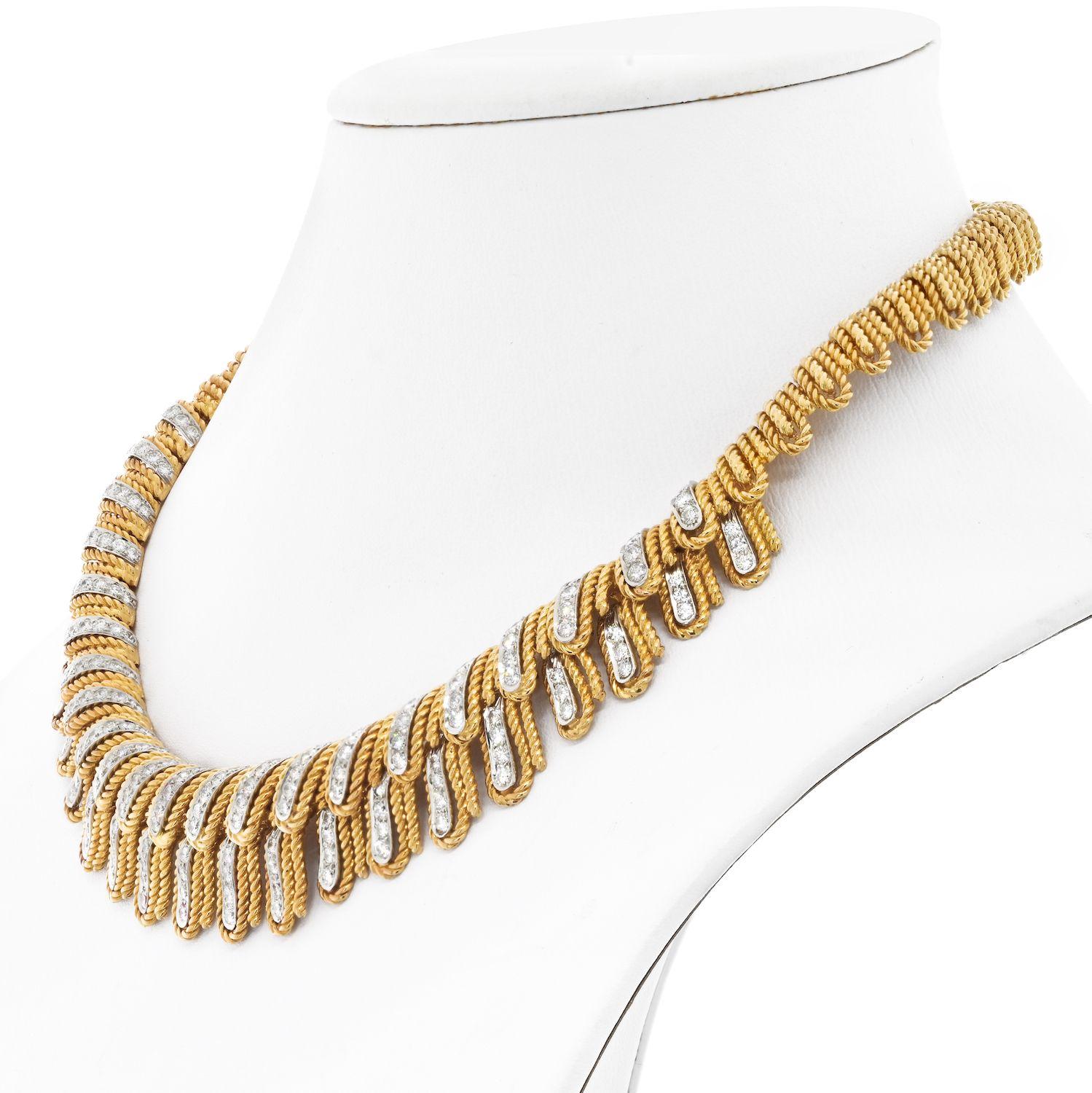 Halskette mit Federkragen aus Platin und 18 Karat Gelbgold mit Diamanten von David Webb im Zustand „Hervorragend“ im Angebot in New York, NY