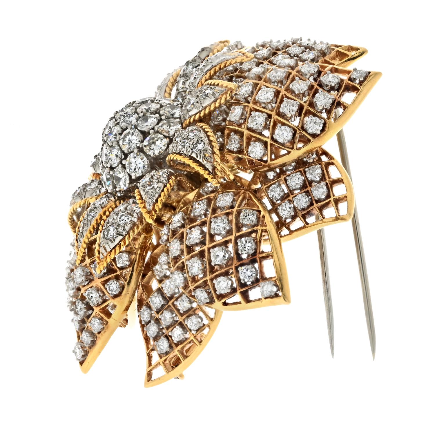 Moderne David Webb Broche interchangeable fleur en platine et or jaune 18 carats et diamants en vente