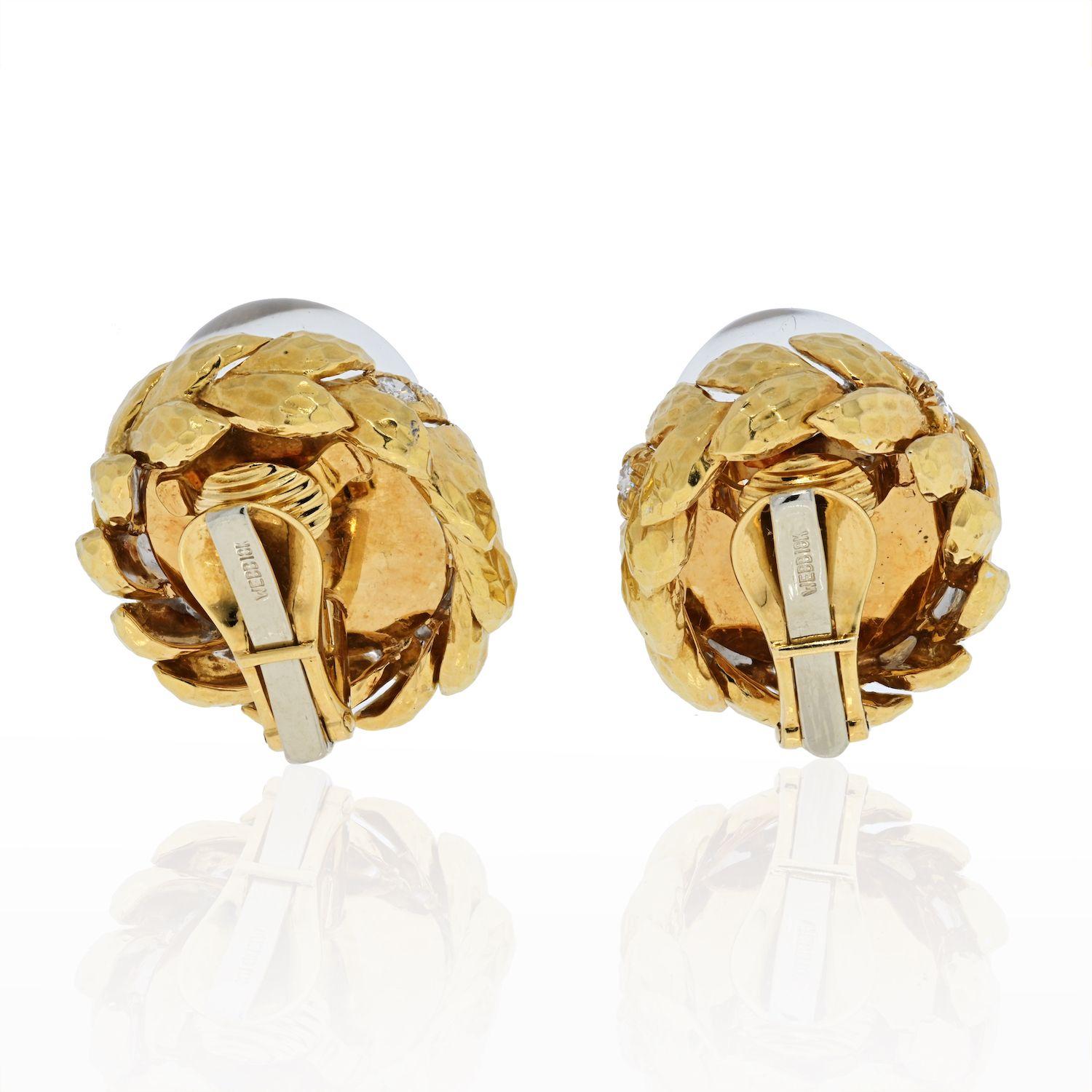 David Webb Boucles d'oreilles en platine et or jaune 18 carats avec cristal de roche bombé et diamants Excellent état - En vente à New York, NY