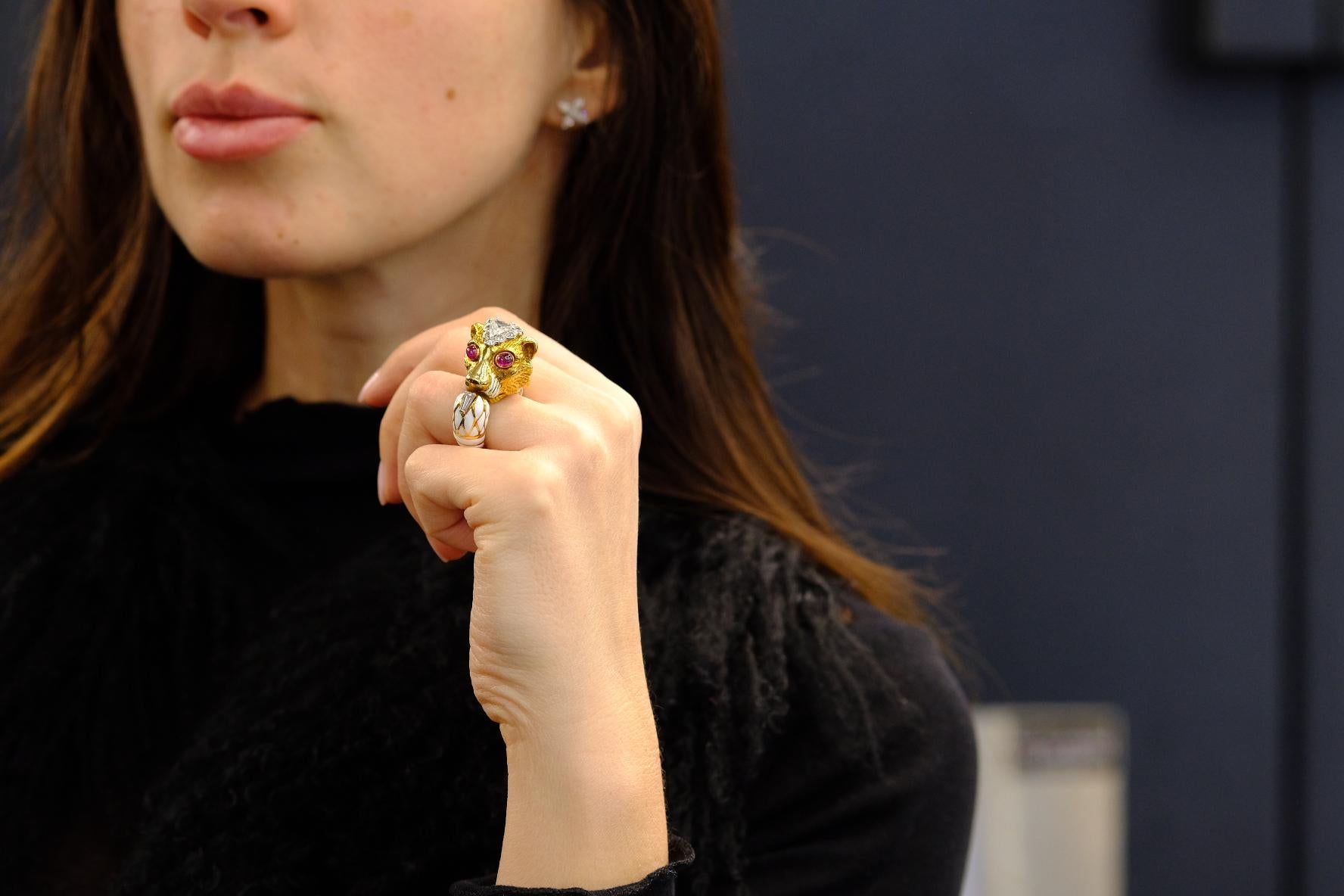 David Webb, bague lion à double tête en platine et or jaune 18 carats 2