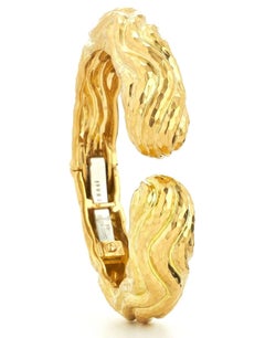 David Webb Platinum & 18K Yellow Gold Hammered Cuff Bangle Bracelet