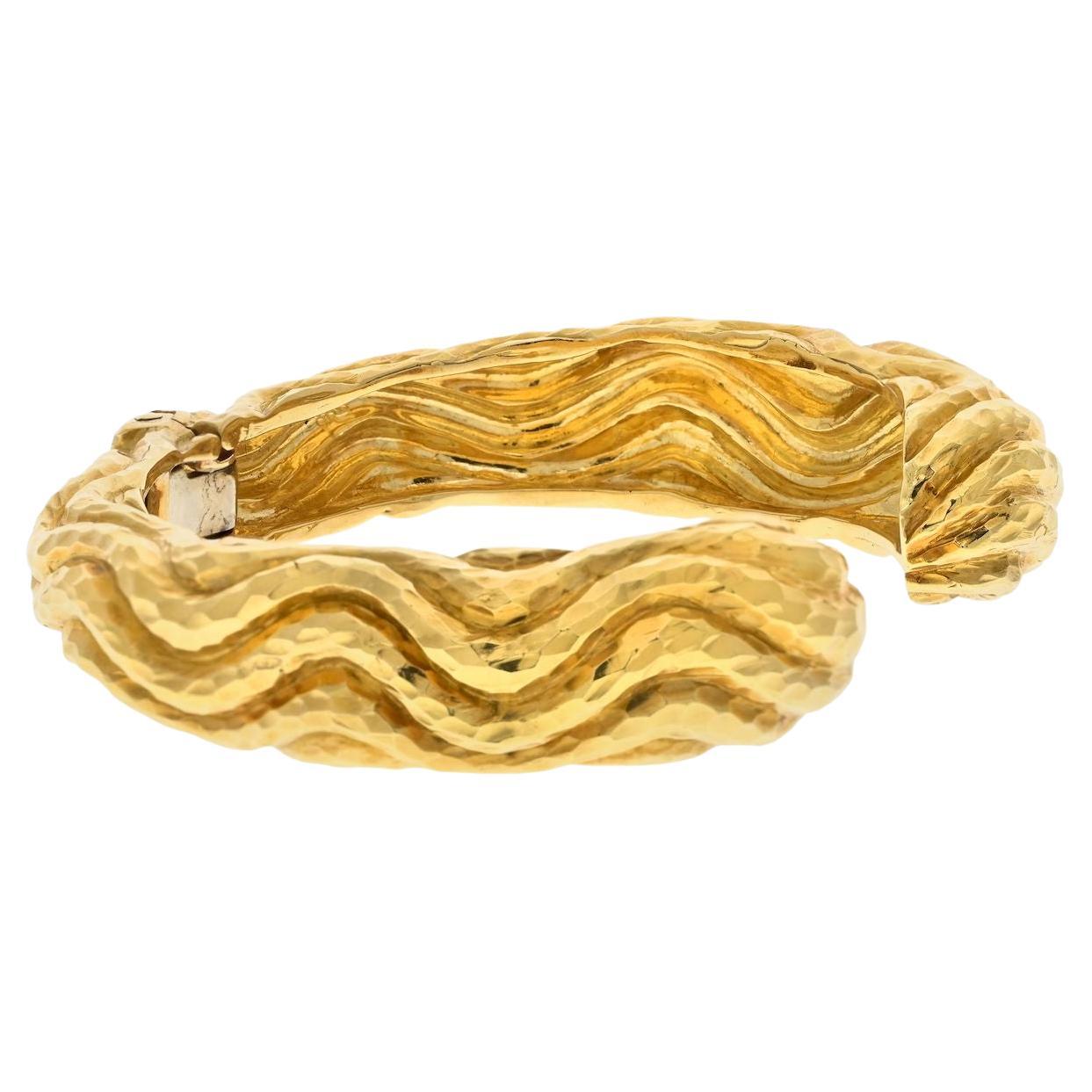 David Webb Platinum & 18K Yellow Gold Hammered Cuff Bangle Bracelet For Sale