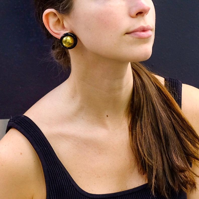Women's David Webb Platinum & 18K Yellow Gold Hammered GoldAndBlack Enamel Clip Earrings For Sale