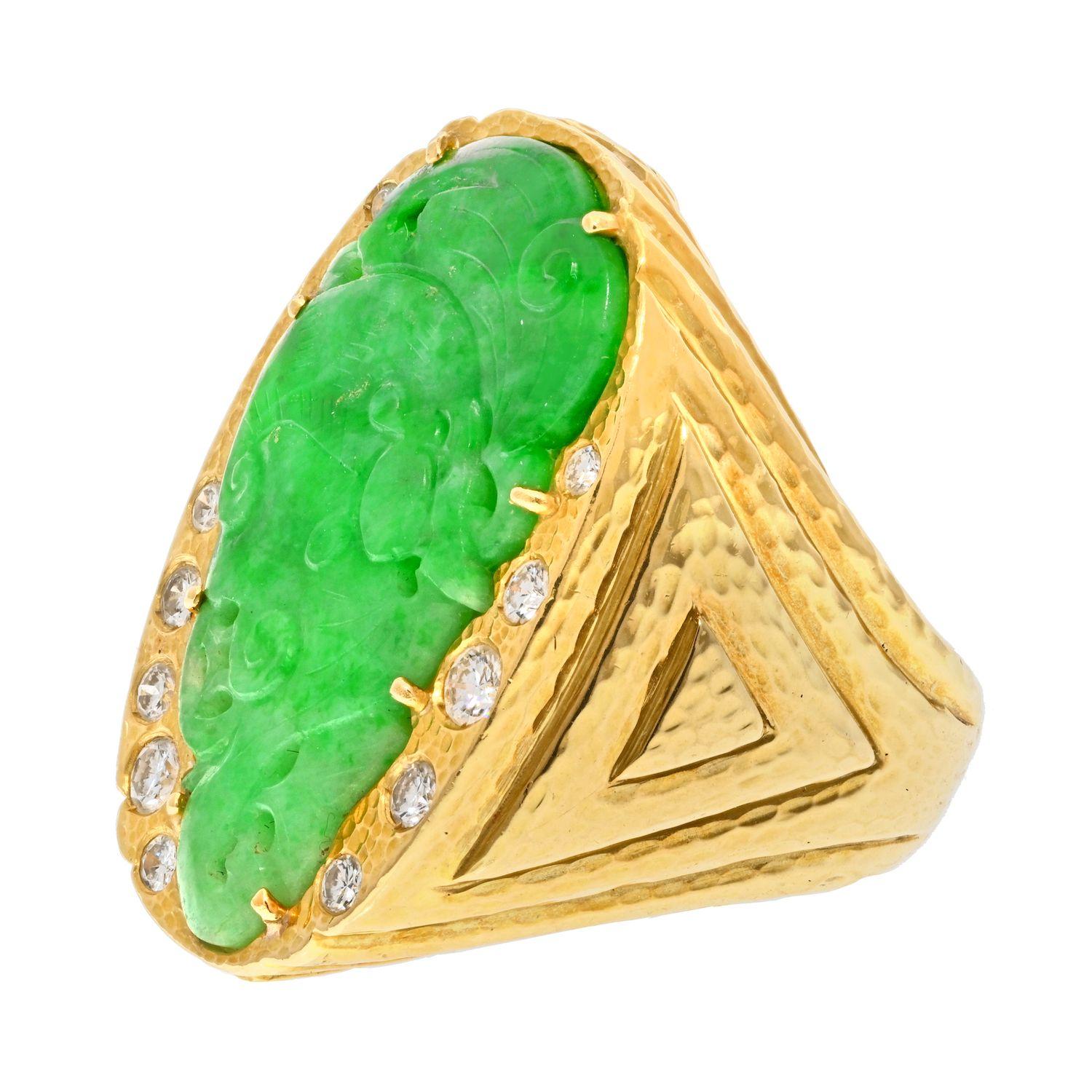 David Webb Platinum & 18K Yellow Gold Jade Diamond Hammered Ring In Excellent Condition For Sale In New York, NY