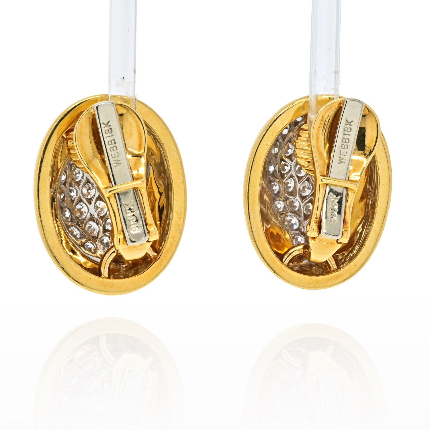 Taille ronde David Webb Boucles d'oreilles bombées ovales en platine et or jaune 18 carats avec pavé de diamants en vente
