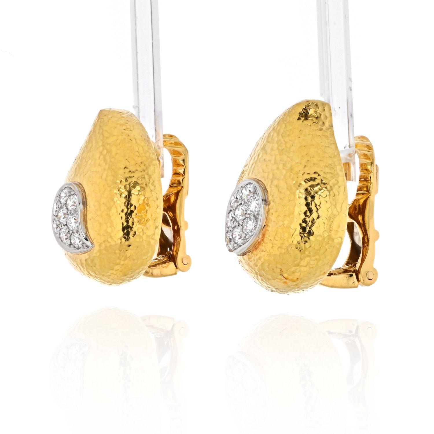 David Webb Platinum & 18K Yellow Gold Paisley Diamond Earrings In Excellent Condition For Sale In New York, NY