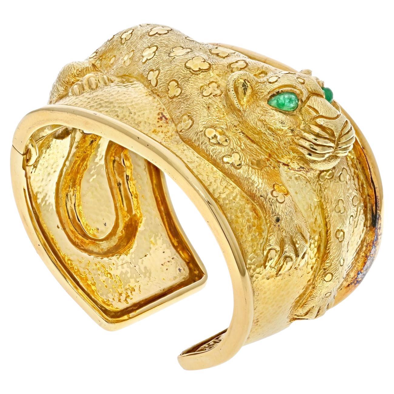David Webb Leopard Bracelet with Diamonds in 18K Gold For Sale at ...