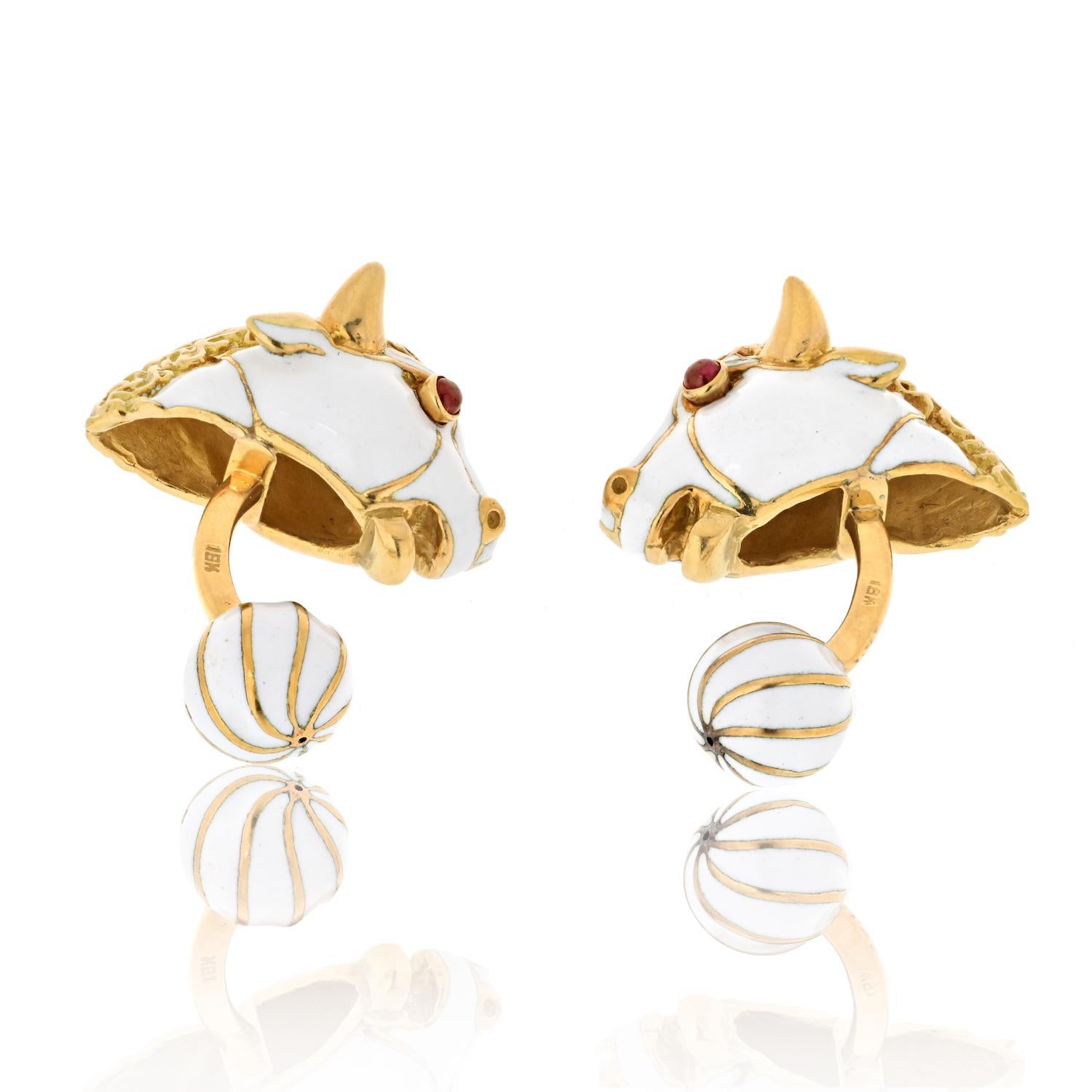 Modern David Webb Platinum & 18K Yellow Gold Ruby and White Enamel Bull Cuff Links For Sale