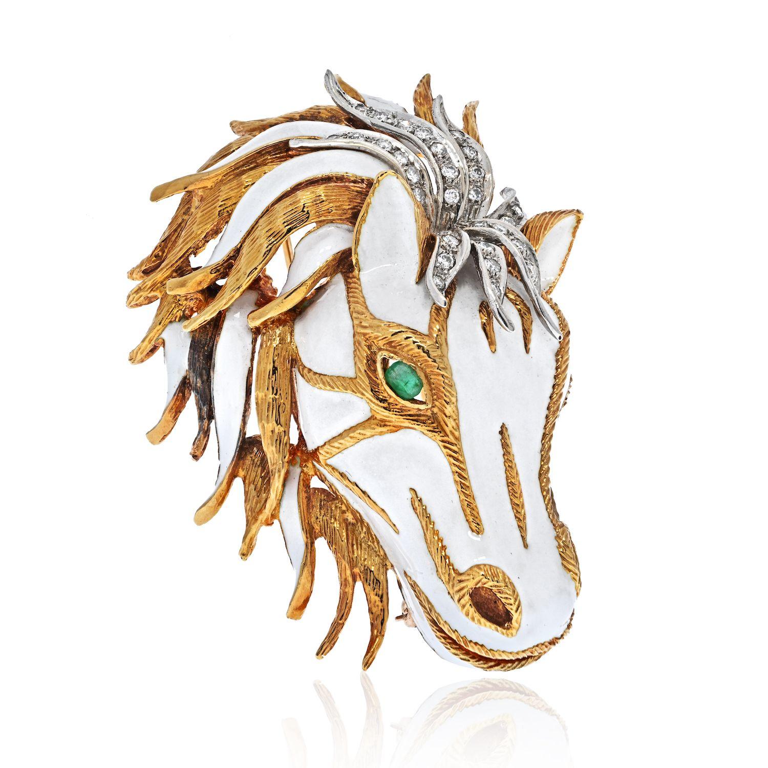 Taille ronde David Webb Broche visage de cheval en platine et or jaune 18 carats, émail blanc et diamants en vente