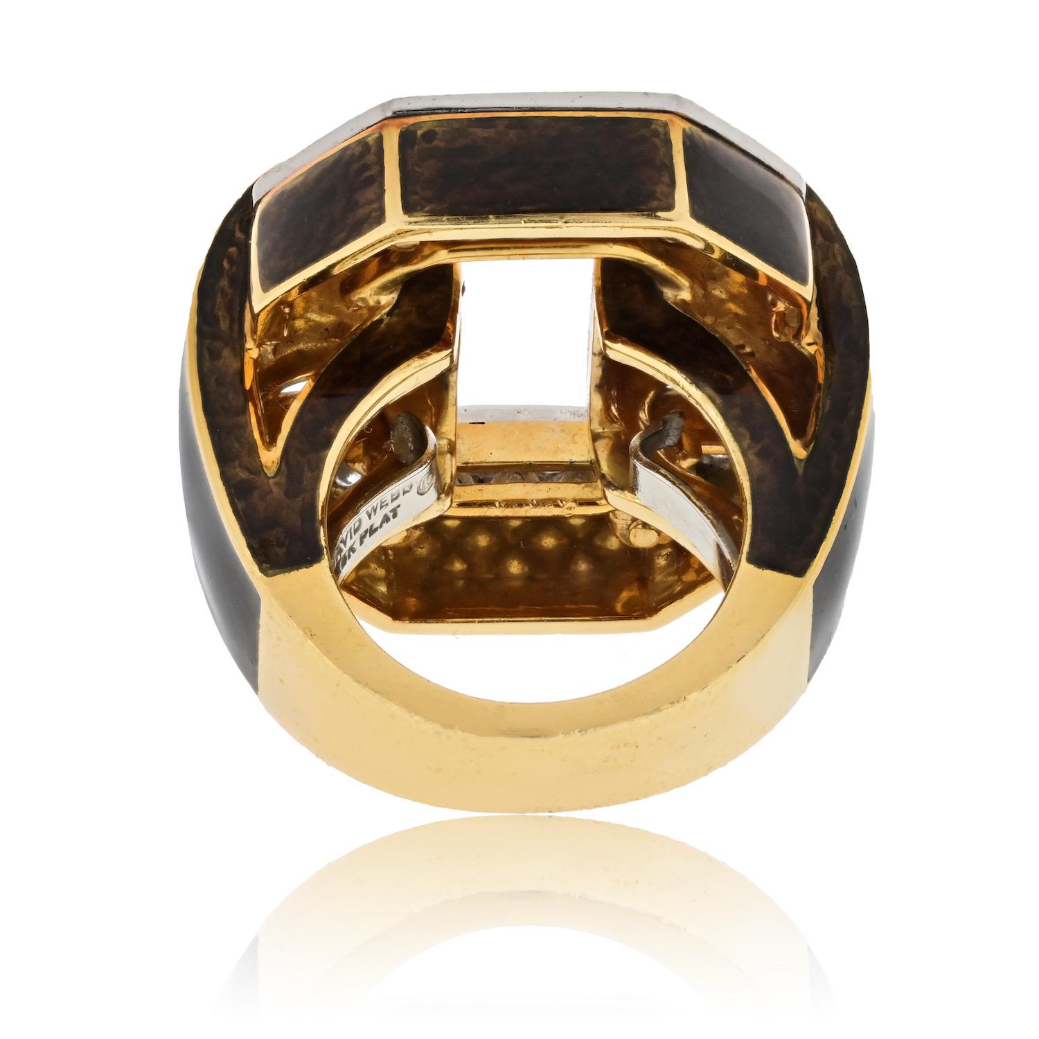 David Webb Platinum & 18KY Gold Signature Tire in Brown Enamel Diamond Ring (bague en platine et or jaune 18KY) Excellent état - En vente à New York, NY