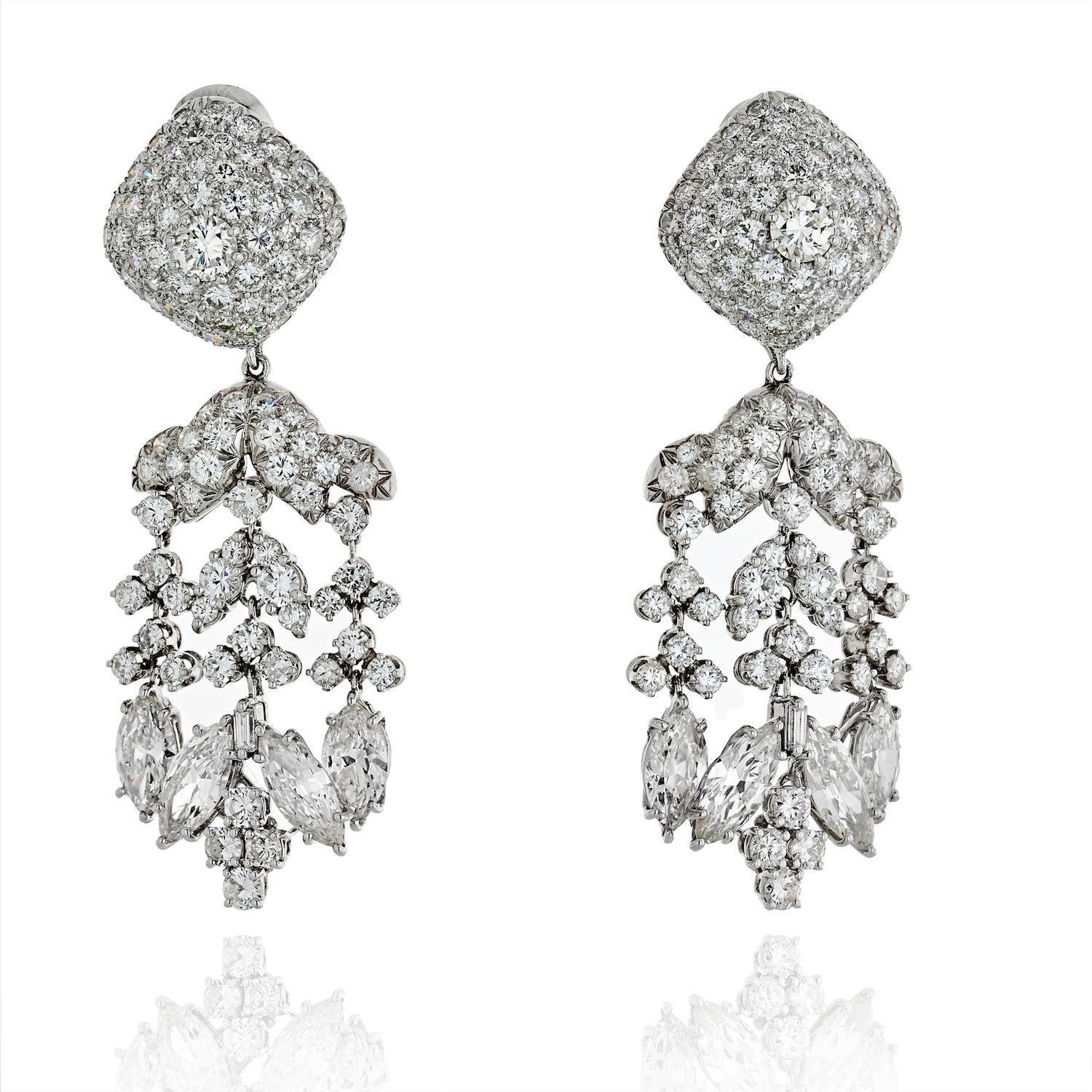 Moderne David Webb Boucles d'oreilles lustre en platine avec diamants de 20,17 carats en vente