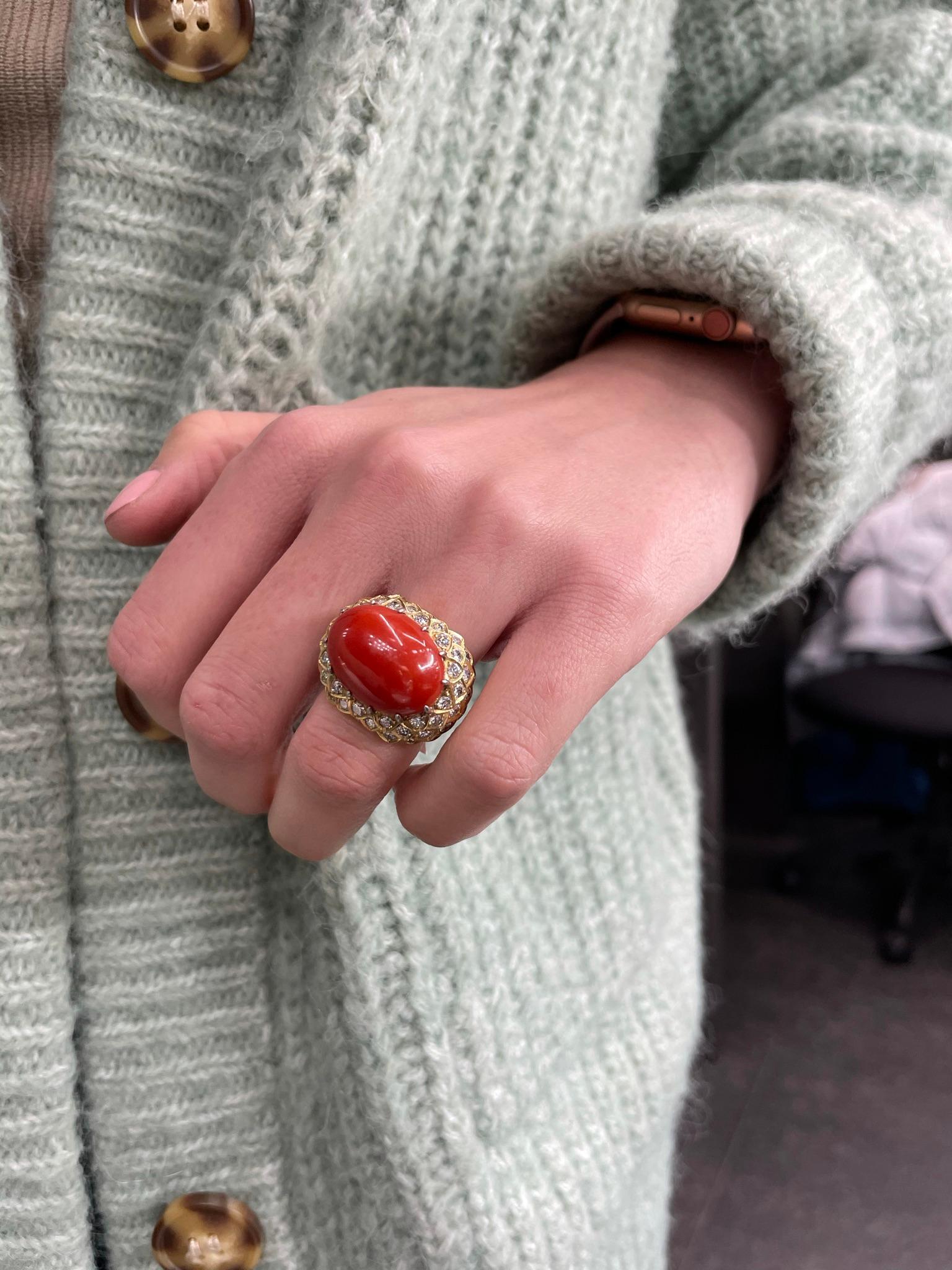 David Webb Platinum and 18 Karat Yellow Gold Oval Coral and Diamond 1970s Ring In Excellent Condition For Sale In New York, NY