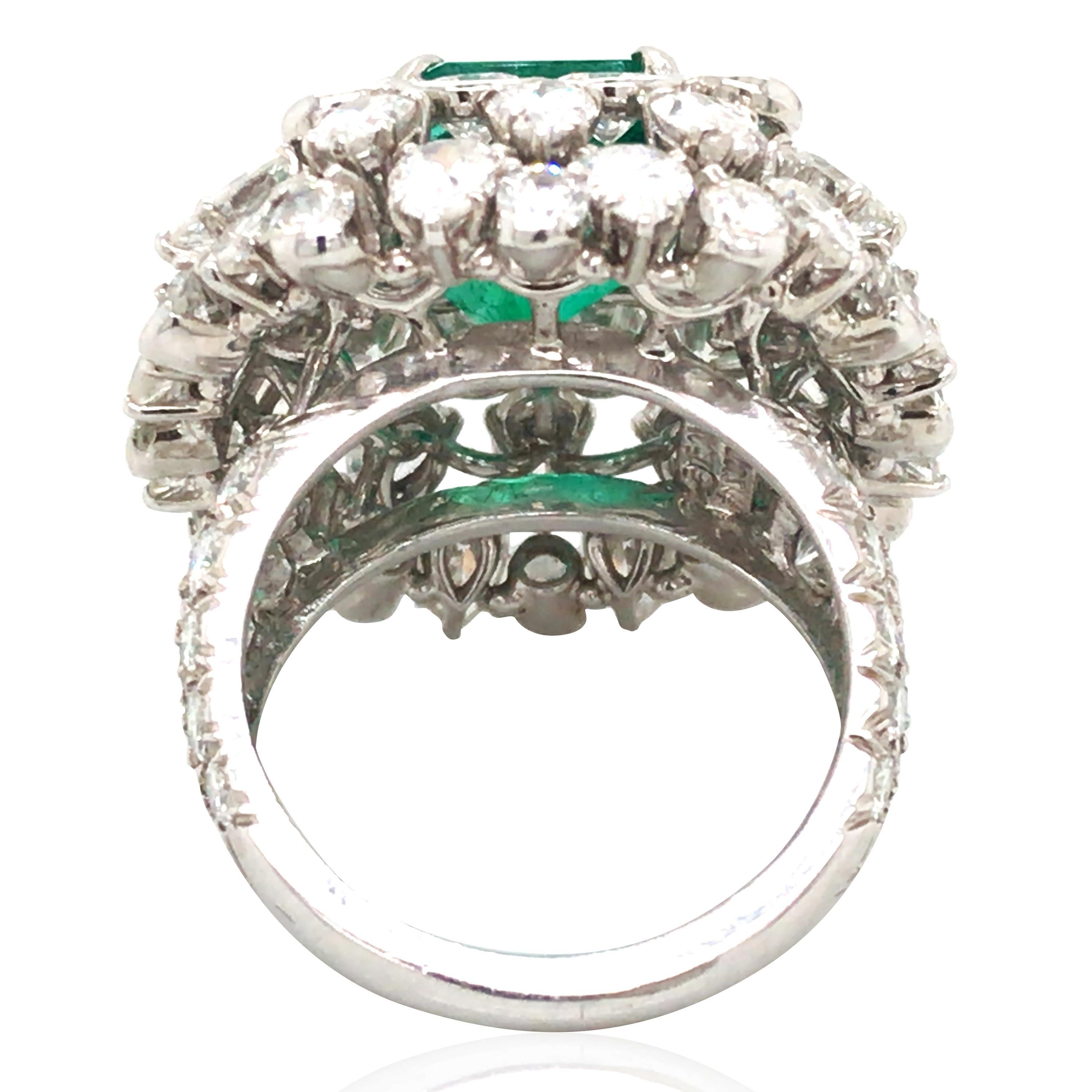 David Webb, Platinum Colombia minor Emerald Diamond Ring, AGL In Good Condition For Sale In New York, NY