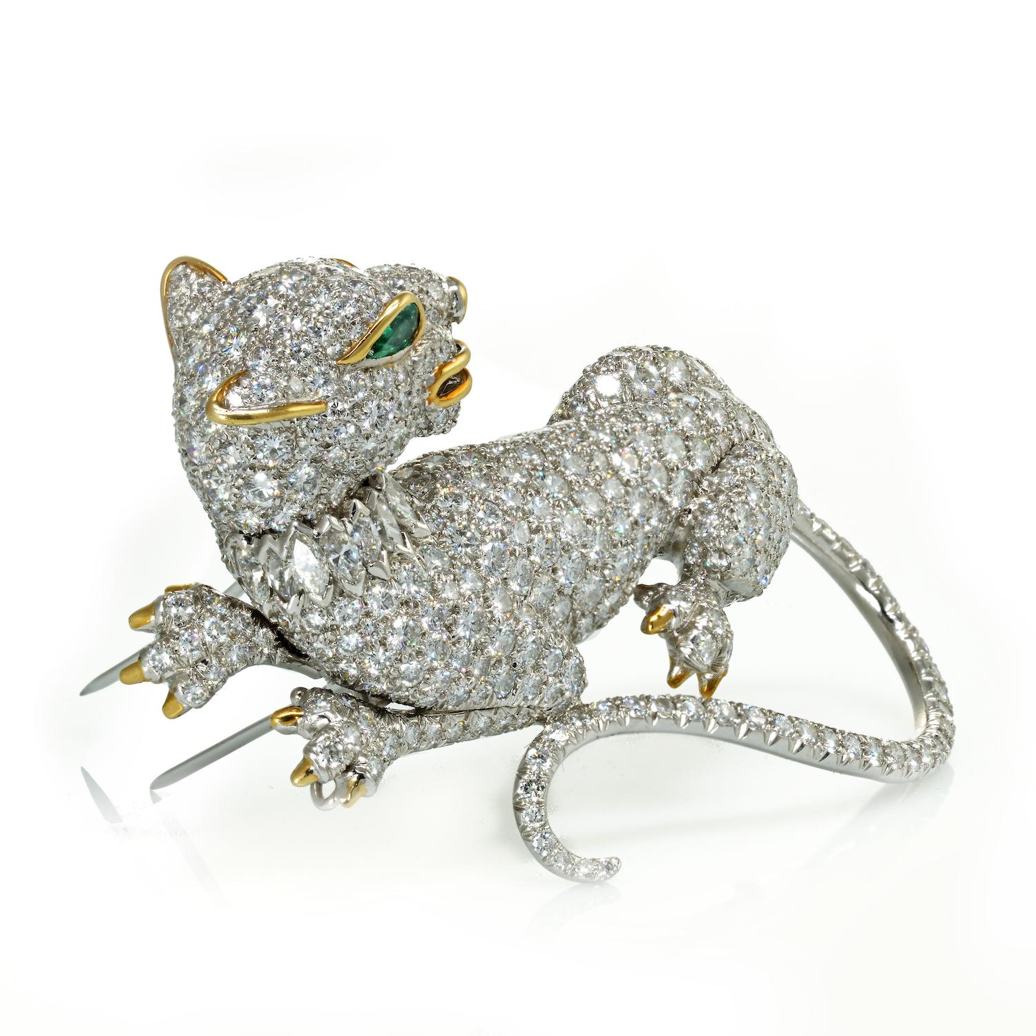 David Webb Platinum Diamond And Emerald Panther Pin Brooch For Sale 1