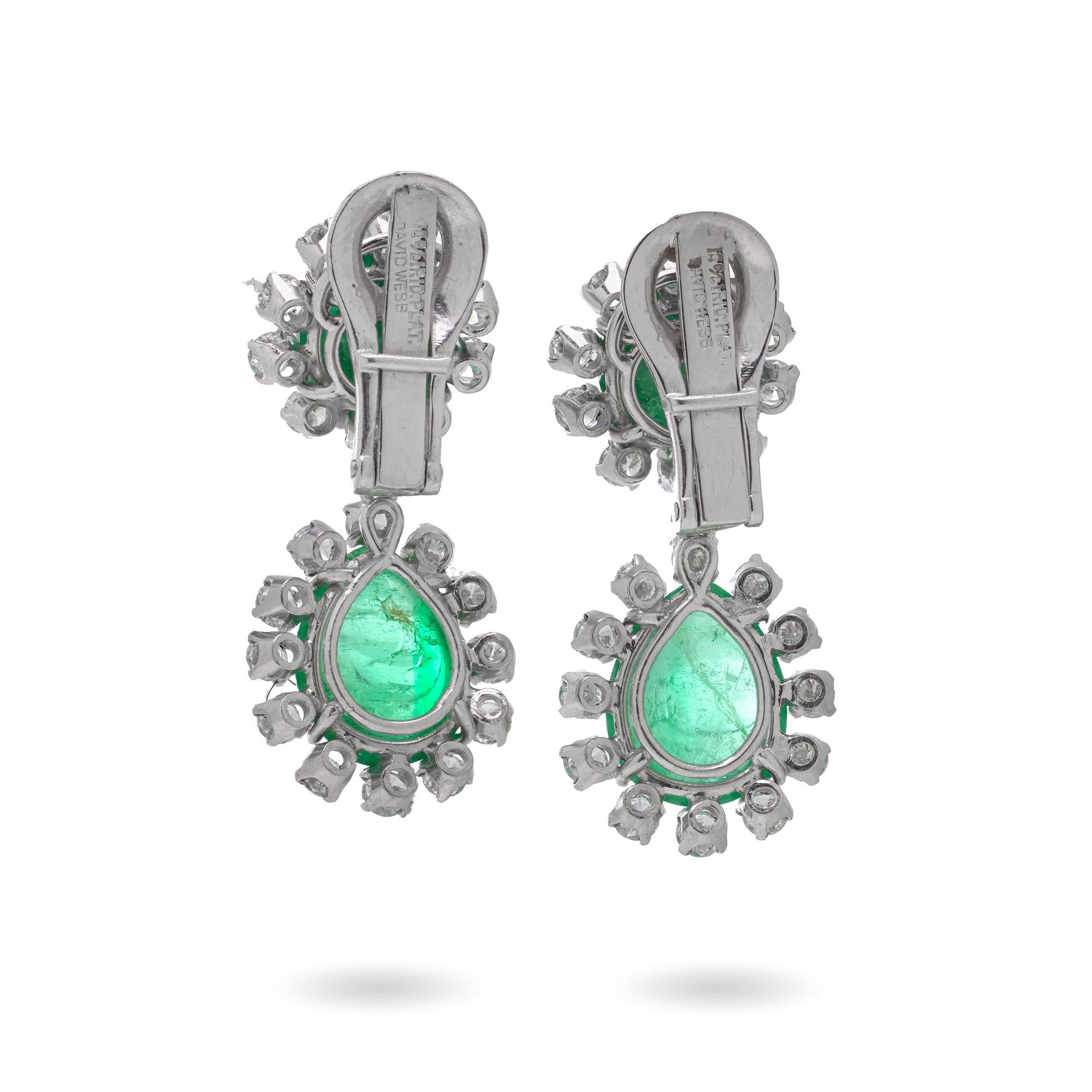 Boucles d'oreilles à pince en platine avec émeraudes et diamants David Webb Bon état - En vente à Braintree, GB