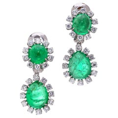 Pendientes de clip de esmeralda y diamantes en platino David Webb