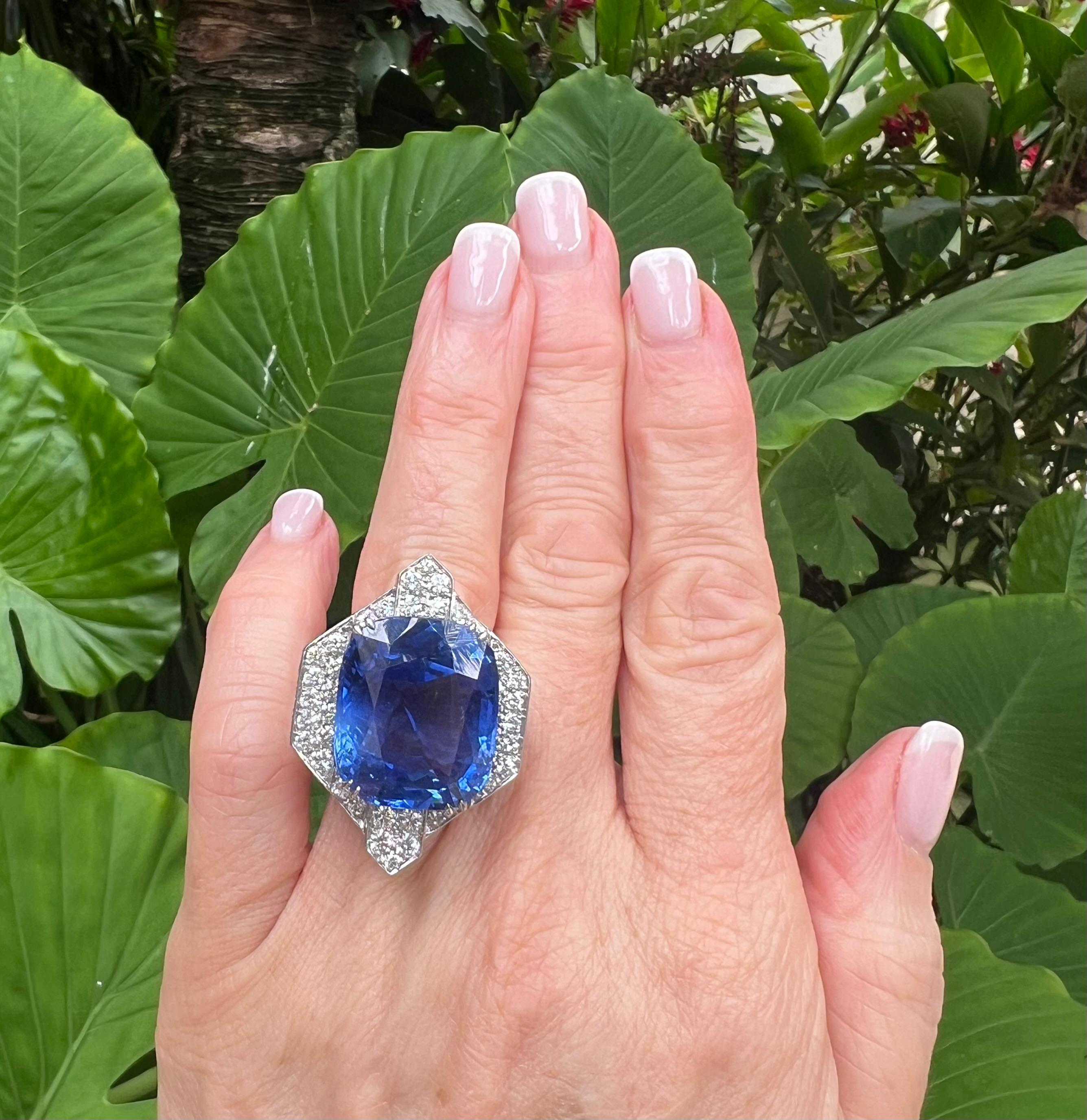 David Webb Platinum 38ct Unheated Sapphire Diamond Ring In Excellent Condition For Sale In Palm Beach, FL