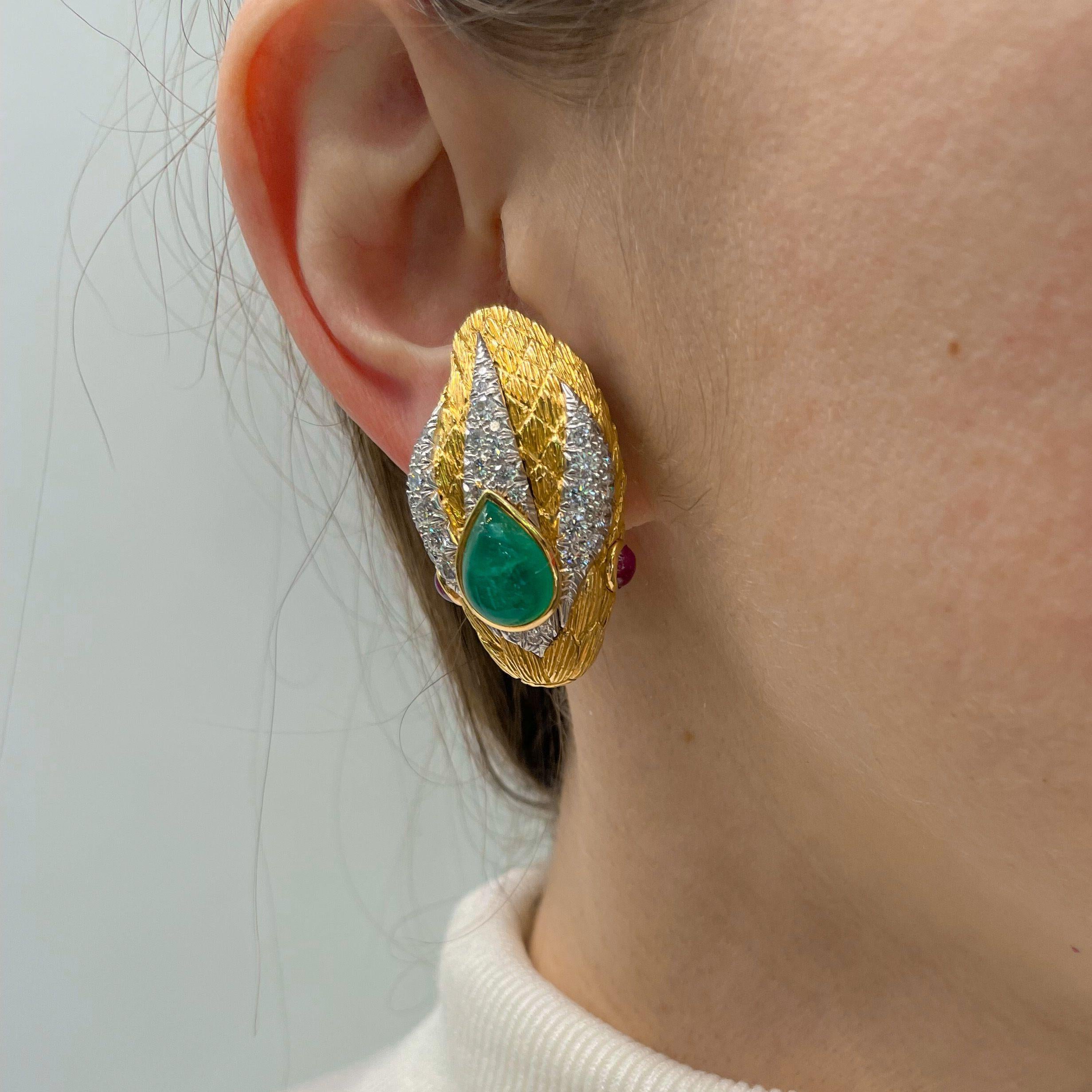 David Webb Platinum & Gold Snake Green Emerald Ruby Diamond Clip on Earrings For Sale 1