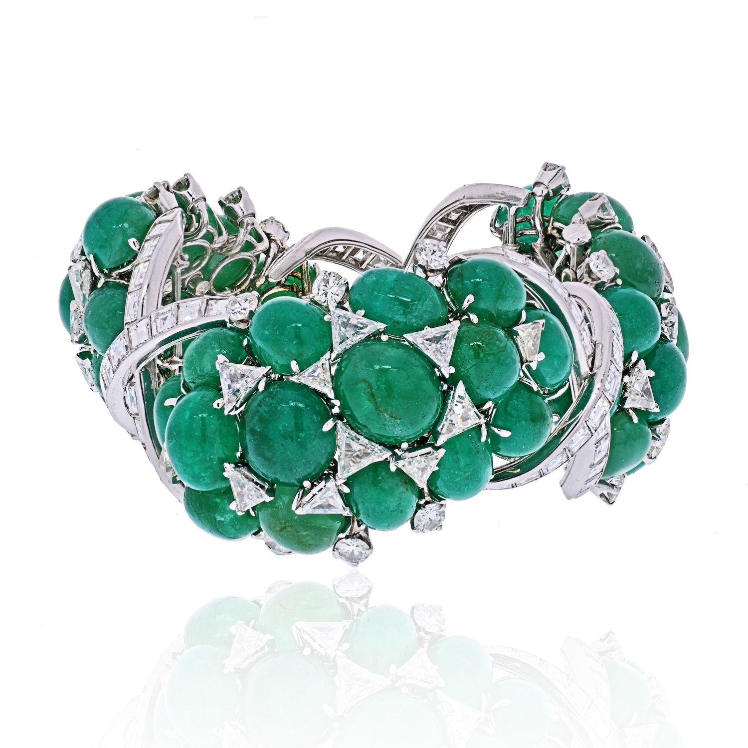 Taille ronde David Webb Bracelet souple en platine avec émeraudes vertes et diamants en vente