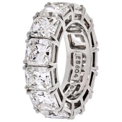 Anillo de eternidad David Webb de platino con diamante talla radiante de 12,92 quilates