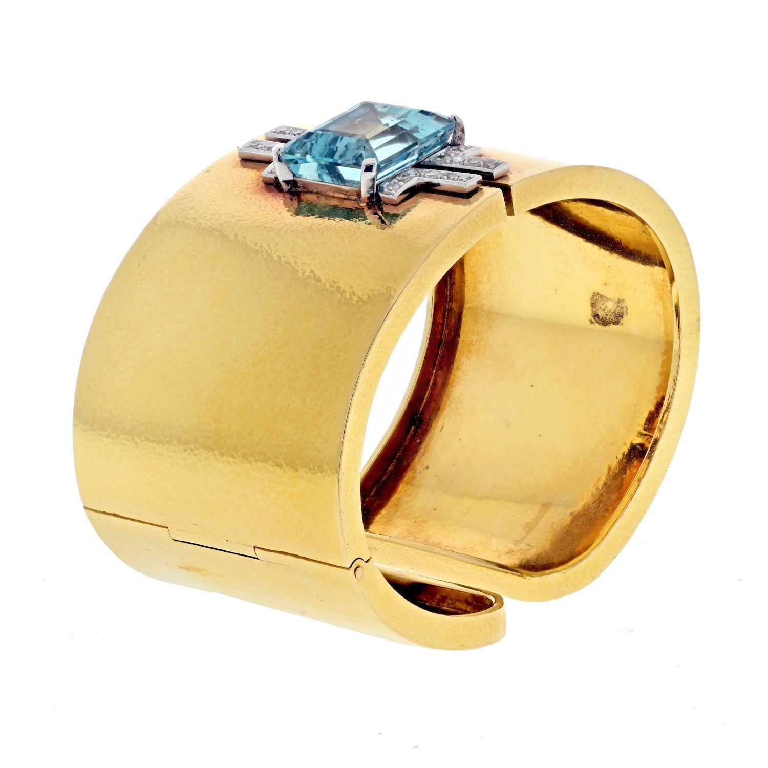 Emerald Cut David Webb Platinum & Yellow Gold Aquamarine And Diamond Hinged Cuff Bracelet For Sale