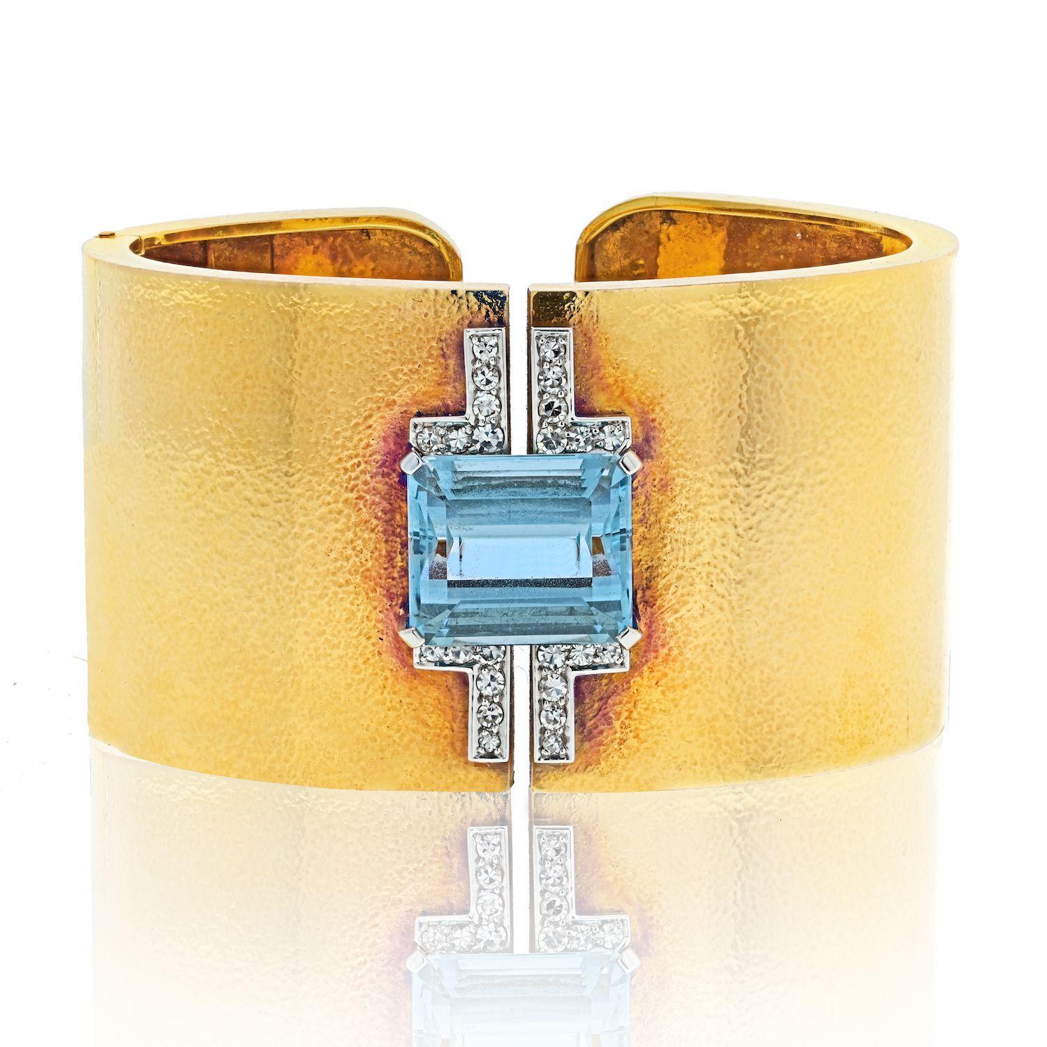 David Webb Platinum & Yellow Gold Aquamarine And Diamond Hinged Cuff Bracelet In Excellent Condition For Sale In New York, NY