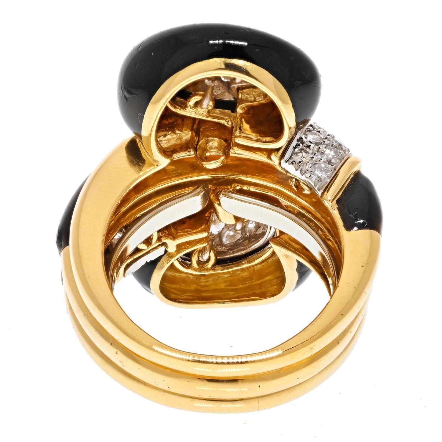 Modern David Webb Platinum & Yellow Gold Black Enamel Swirl Design Pave Diamond Ring For Sale