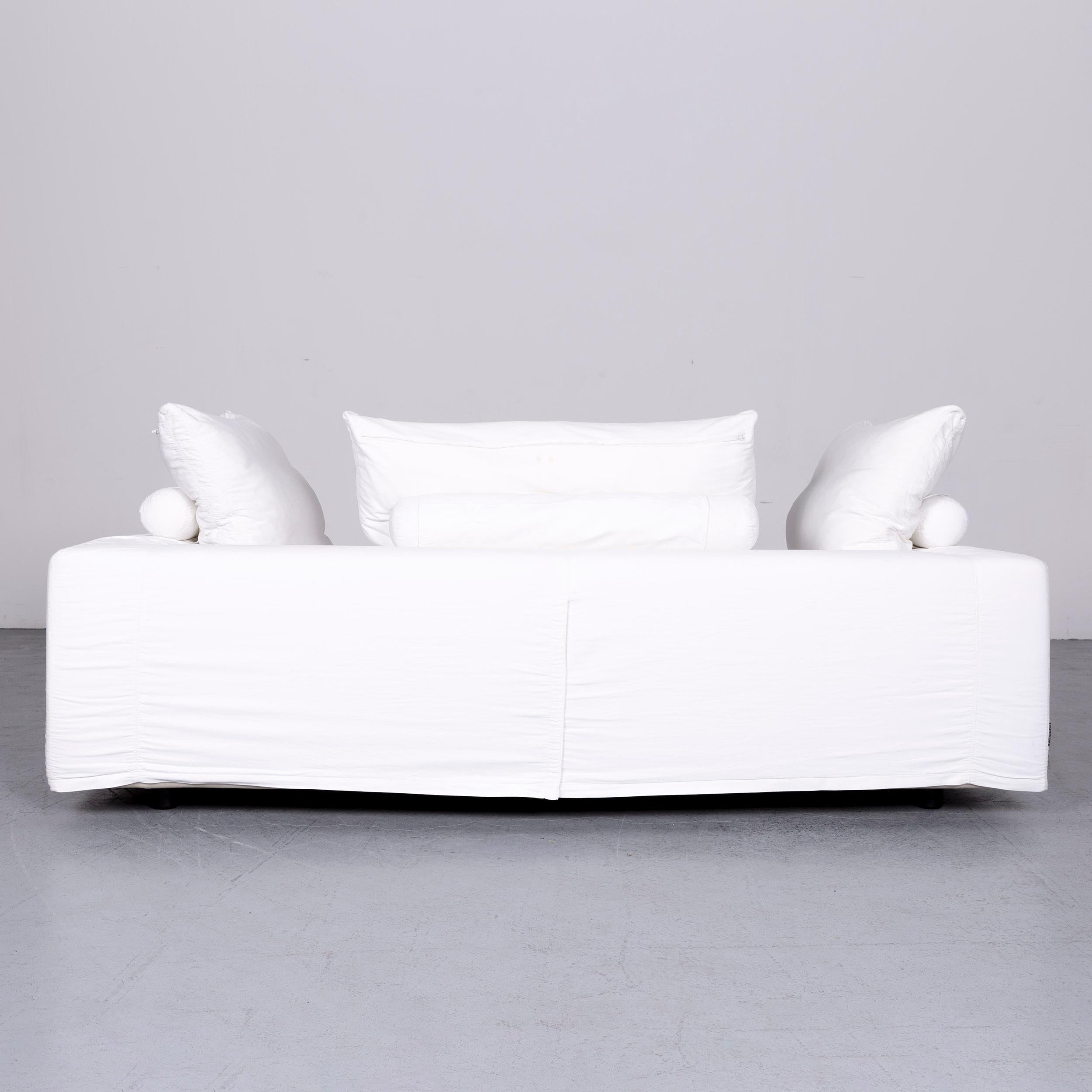 Flexform Poggiolungo Designer-Stoff-Sofa, weiß, dreisitzige Kommode 6