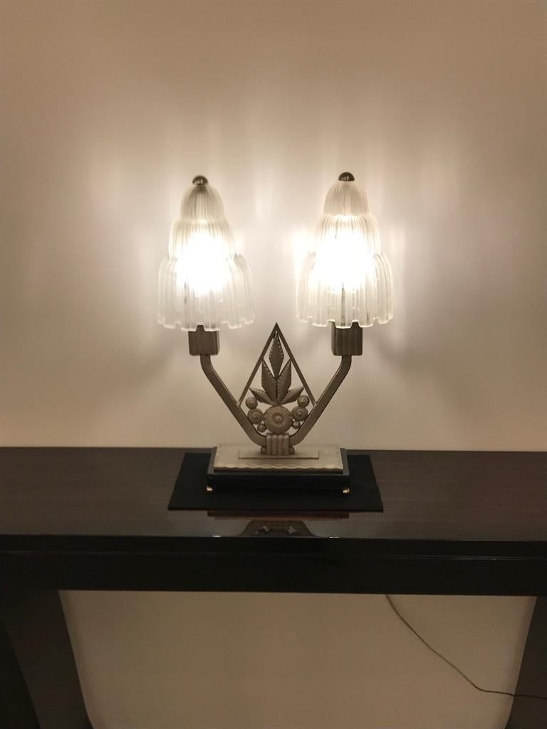 Lampe de table Art Déco française « cascade » signée par Sabino en vente 11
