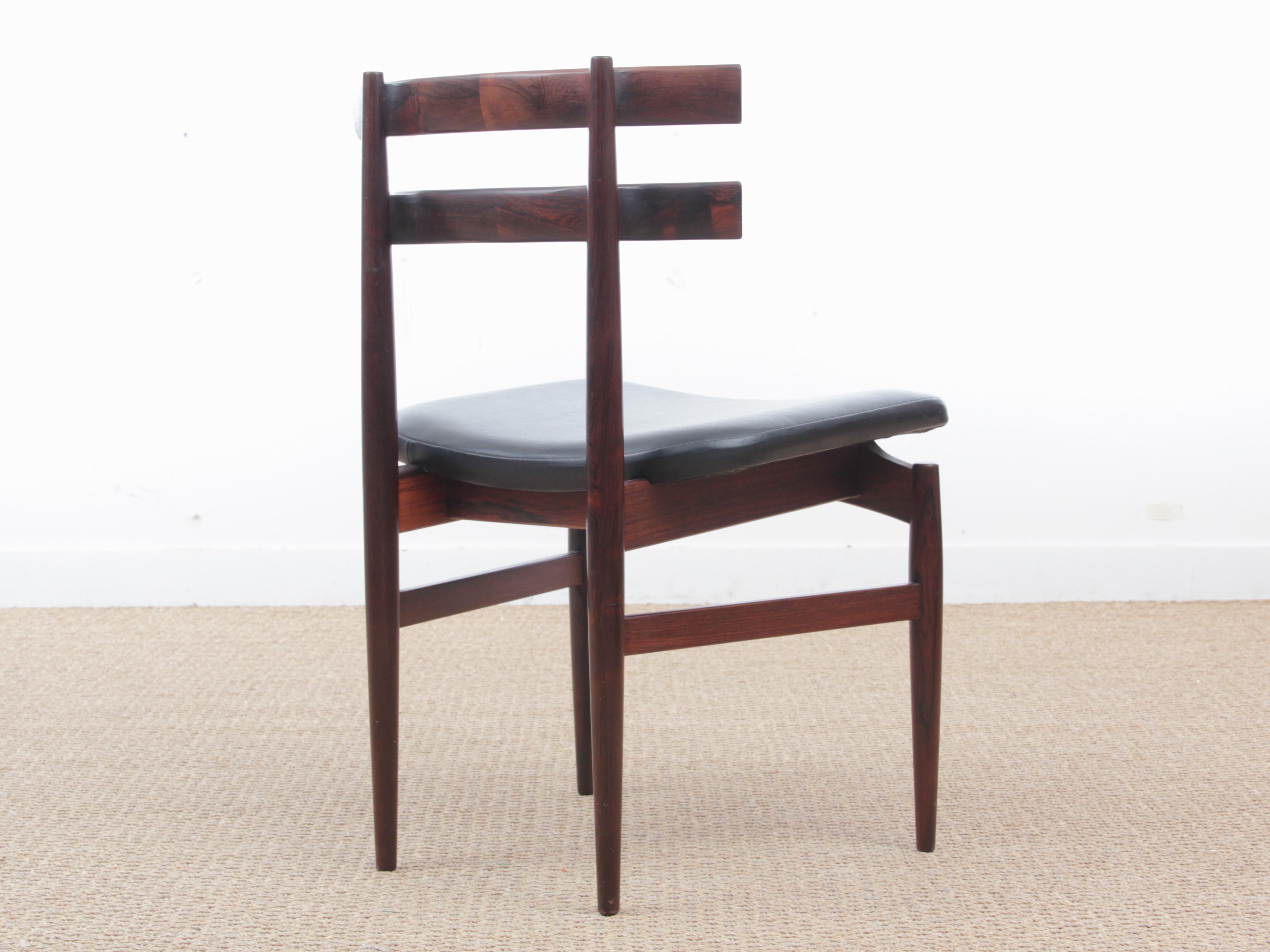 Mid-Century Modern Danish Set of Four Chairs in Rosewood by Poul Hundevad In Good Condition In Courbevoie, FR